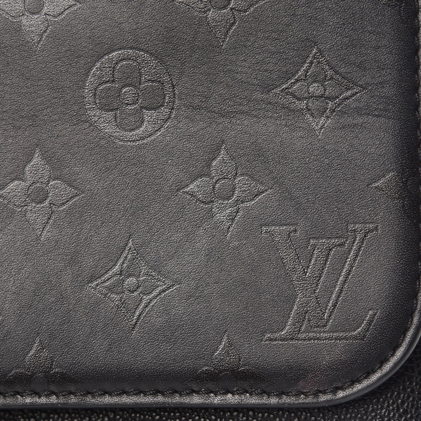 Calfskin Monogram Very One Handle Black