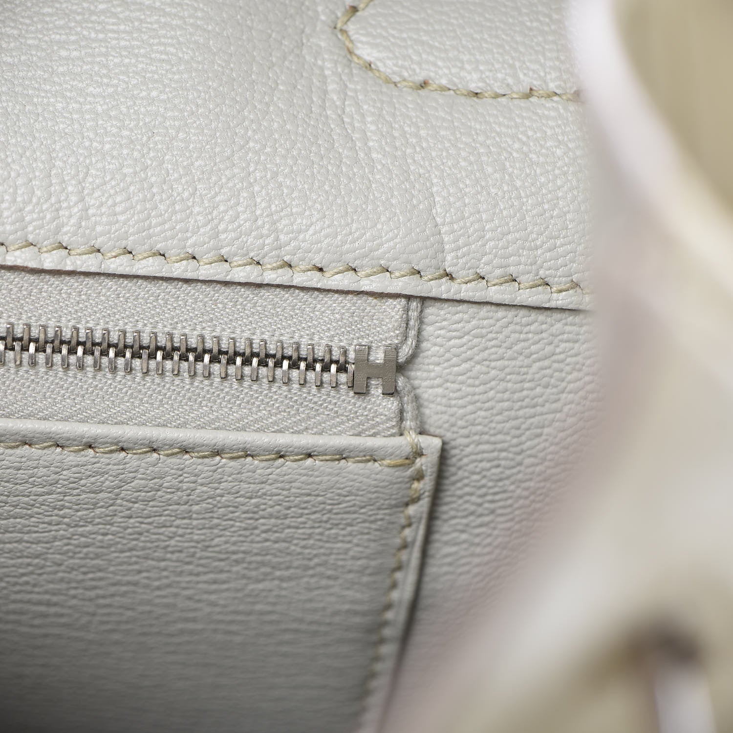 Hermes Matte Niloticus Crocodile Birkin 35 Beton 18 of 39