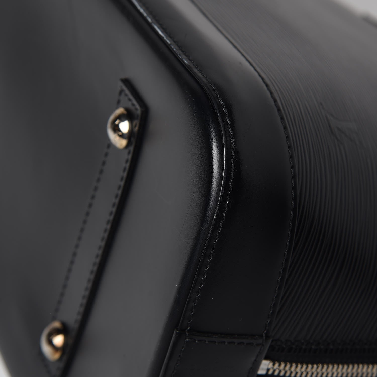 Louis Vuitton Epi Alma GM Black 16 of 18