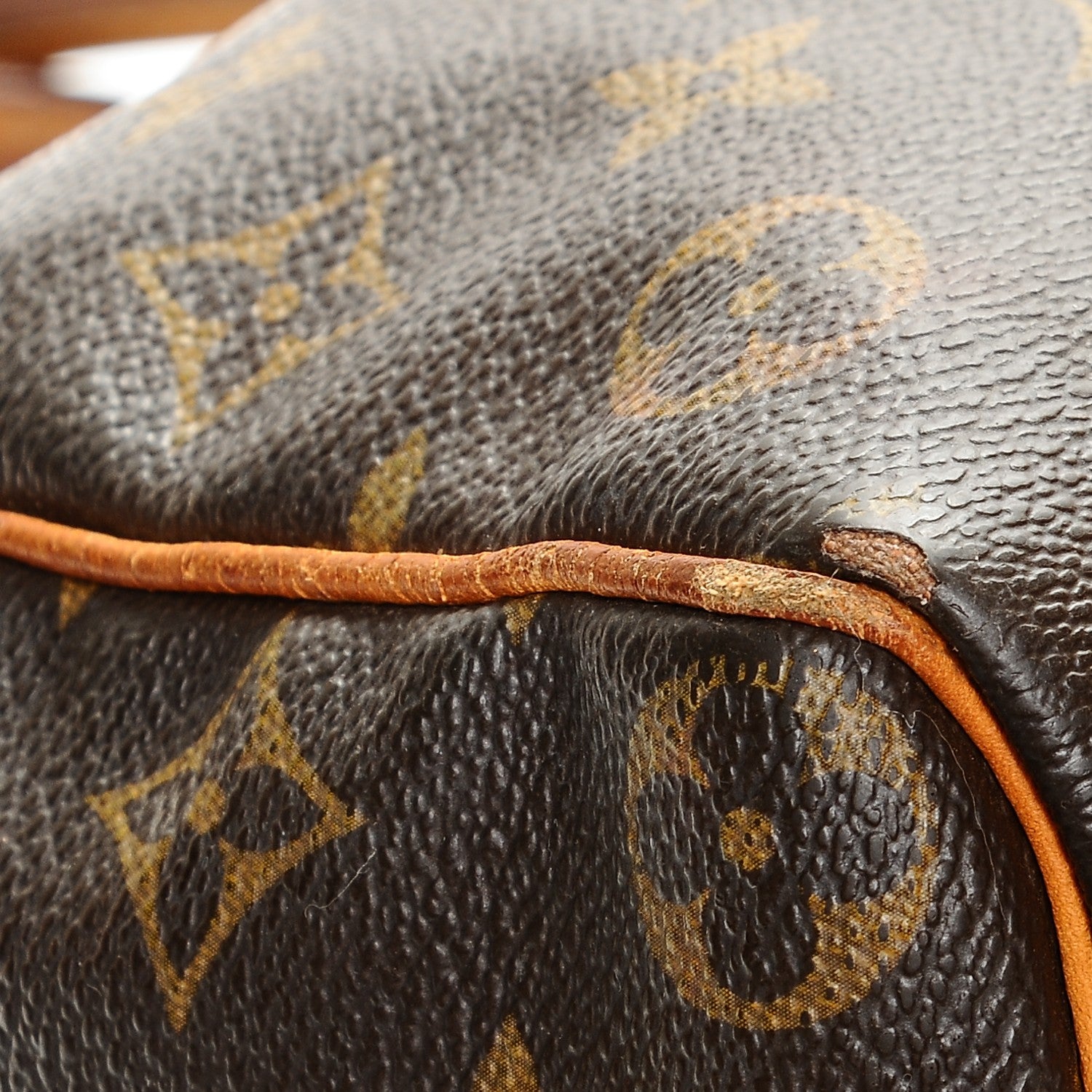 Louis Vuitton Monogram Speedy 35 9 of 13
