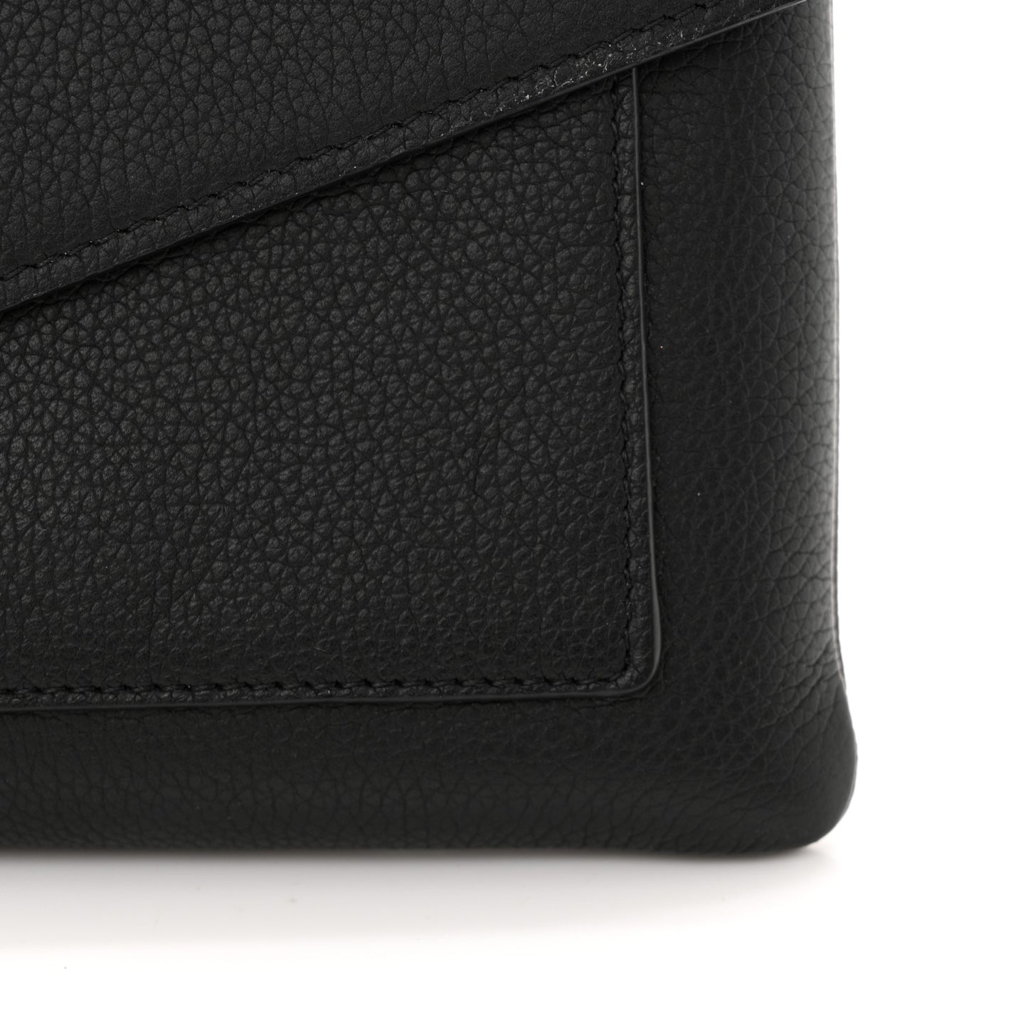 LOUIS VUITTON Soft Calfskin My Lockme Chain Pochette Black