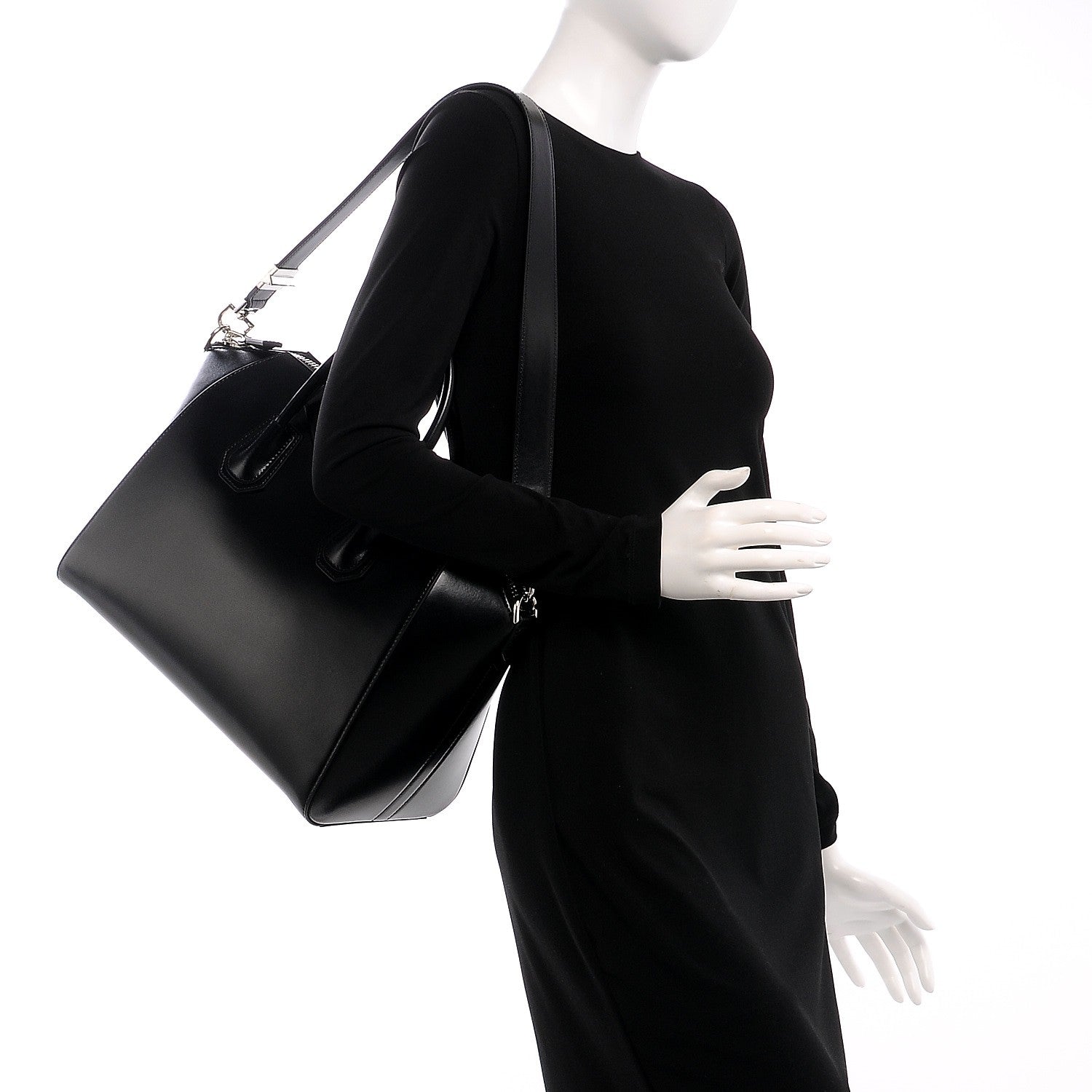 Givenchy Shiny Lord Calfskin Medium Antigona Black 2 of 8