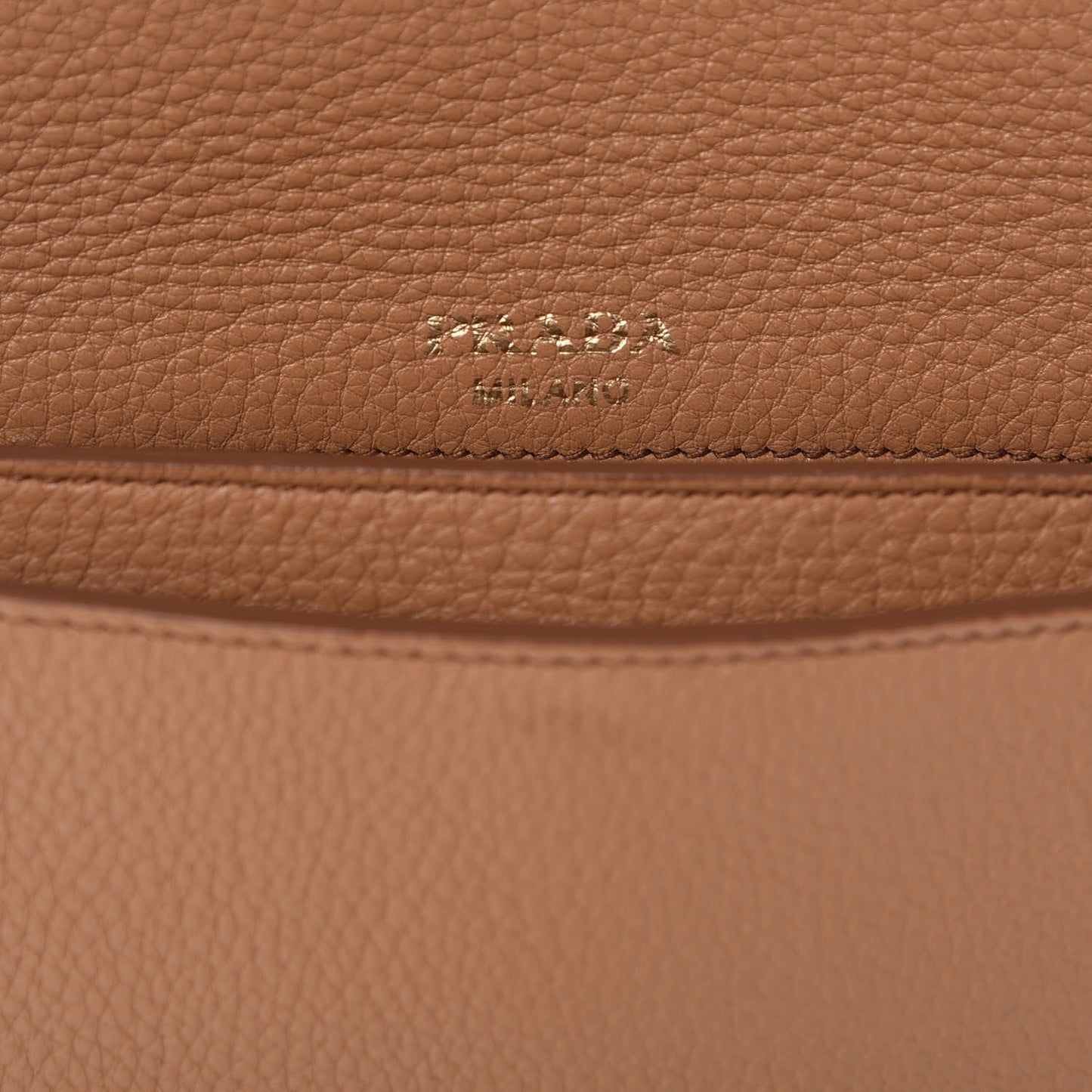 Vitello Daino Crossbody Flap Caramel