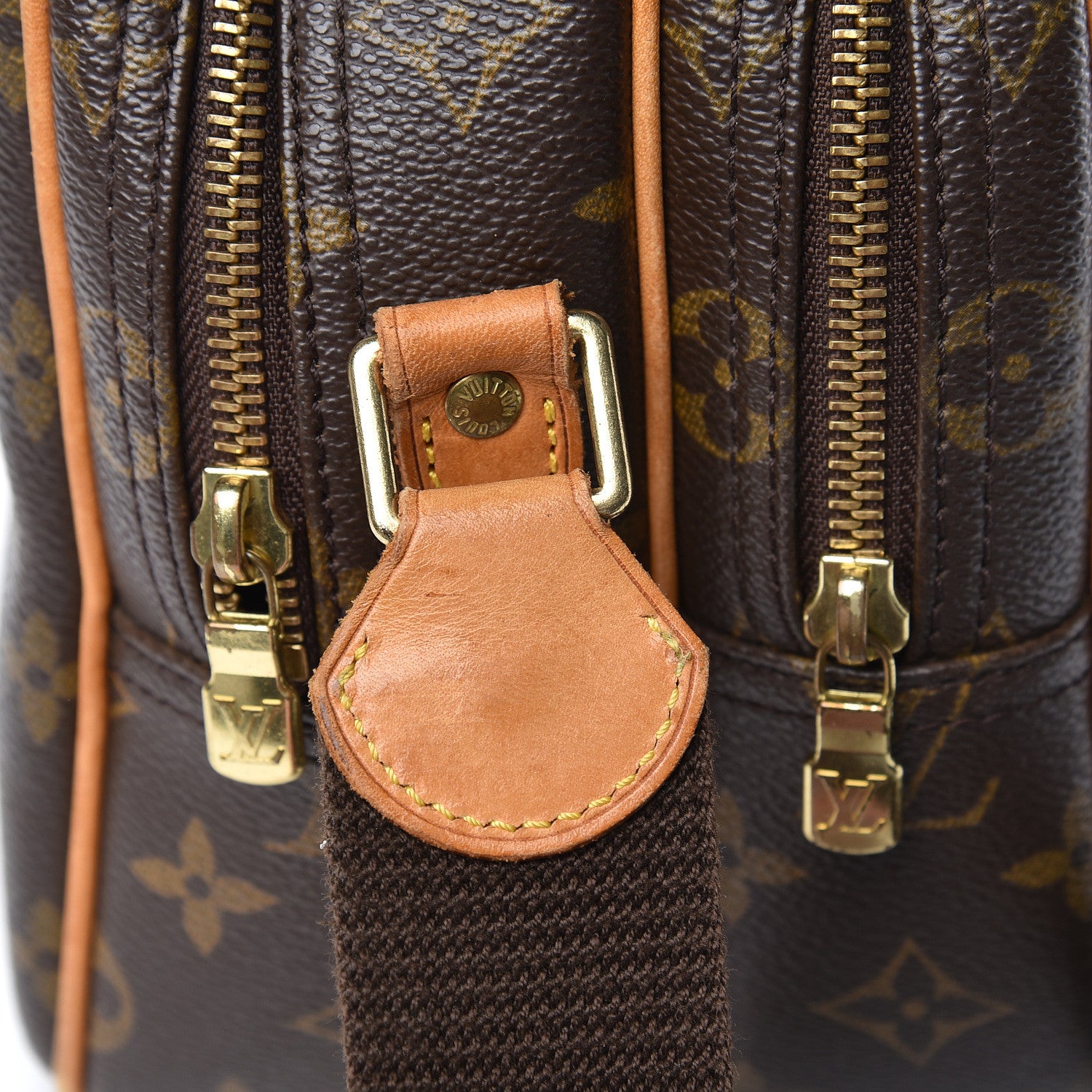 Louis Vuitton Monogram Reporter PM 14 of 16