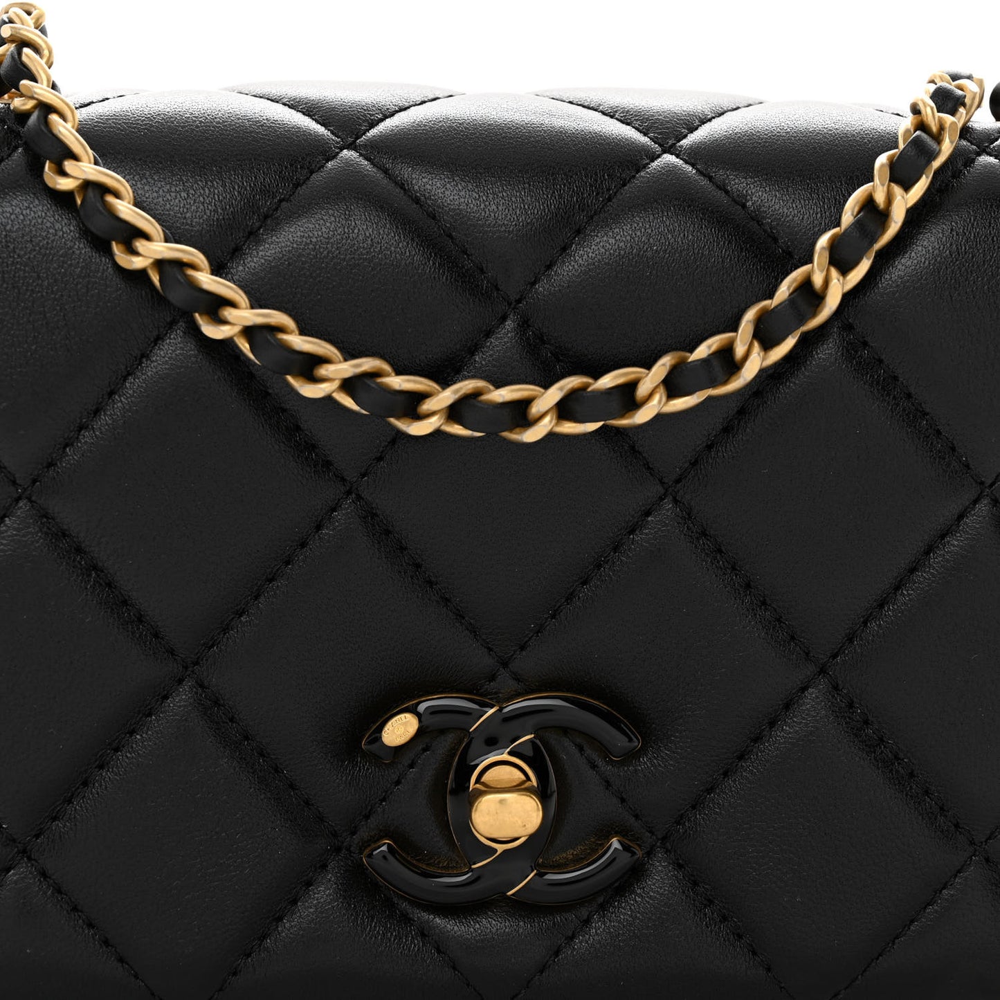 Shiny Lambskin Quilted Enamel CC Mini Flap Black