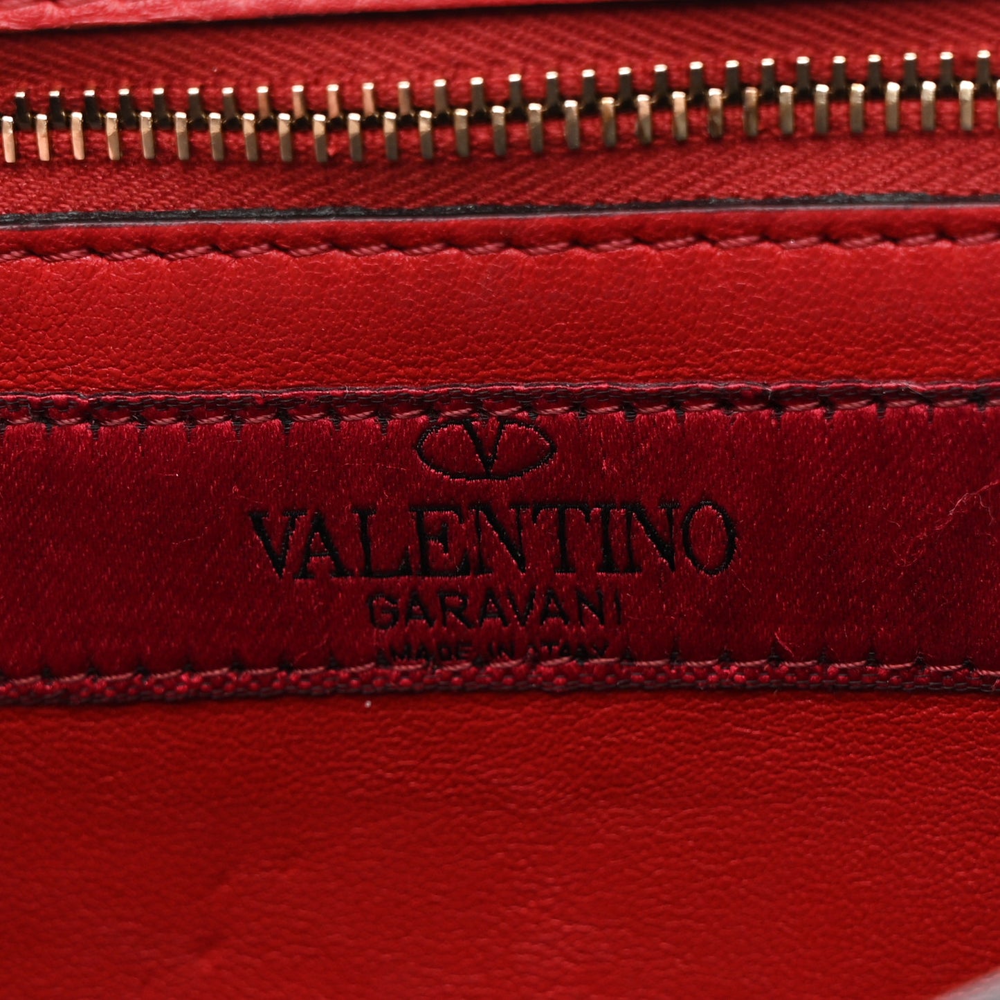 Lambskin VLTN Print Rockstud Spike Wallet On Chain White