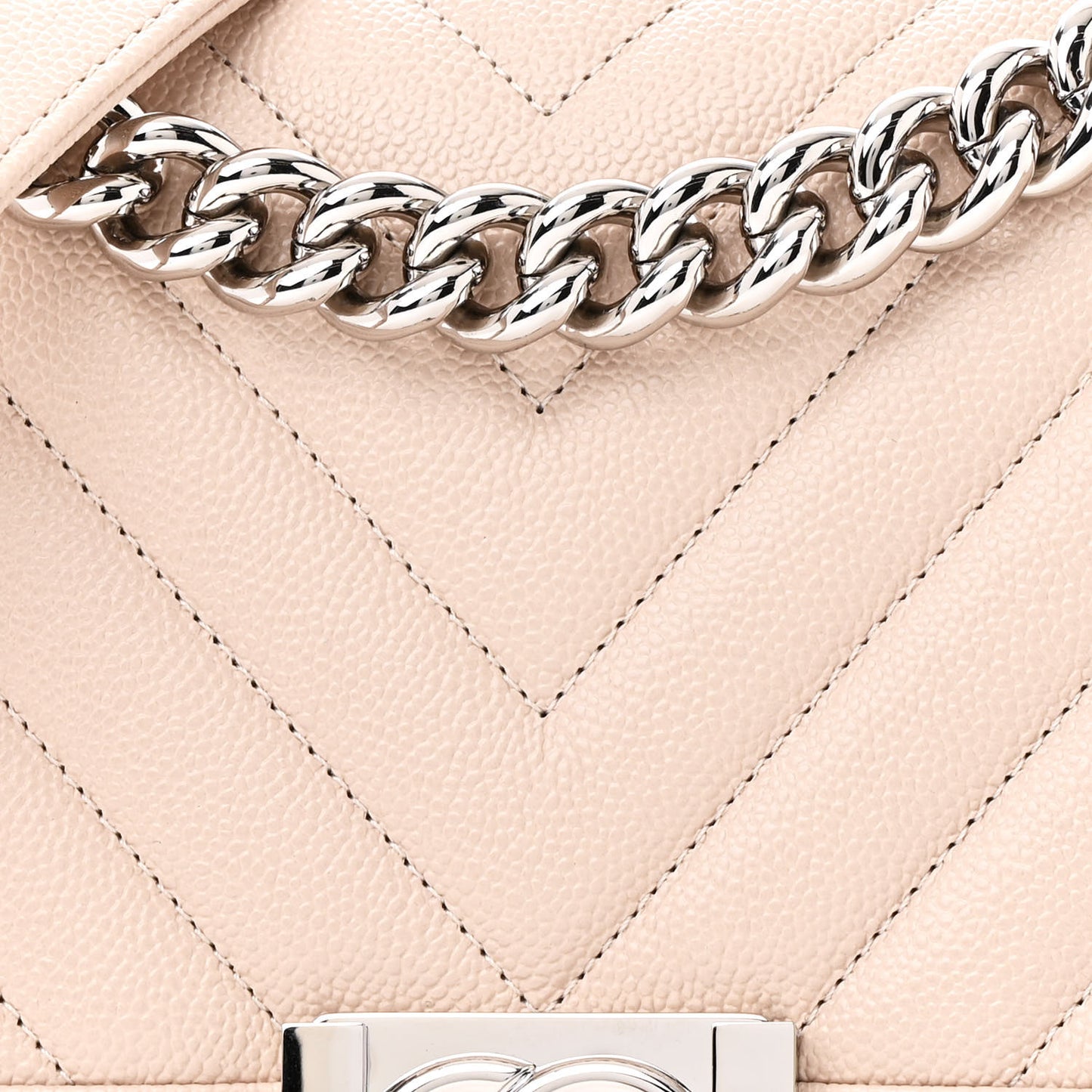 Caviar Chevron Quilted Medium Boy Flap Light Beige