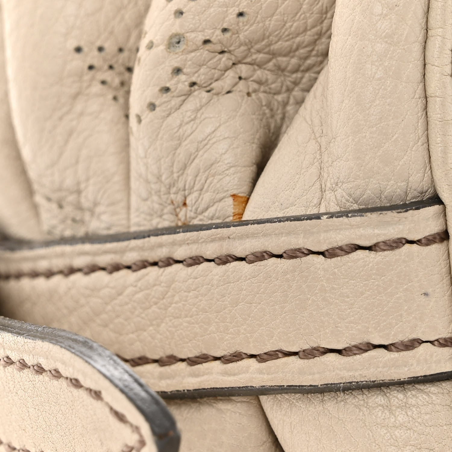 Louis Vuitton Mahina L Sable 12 of 14