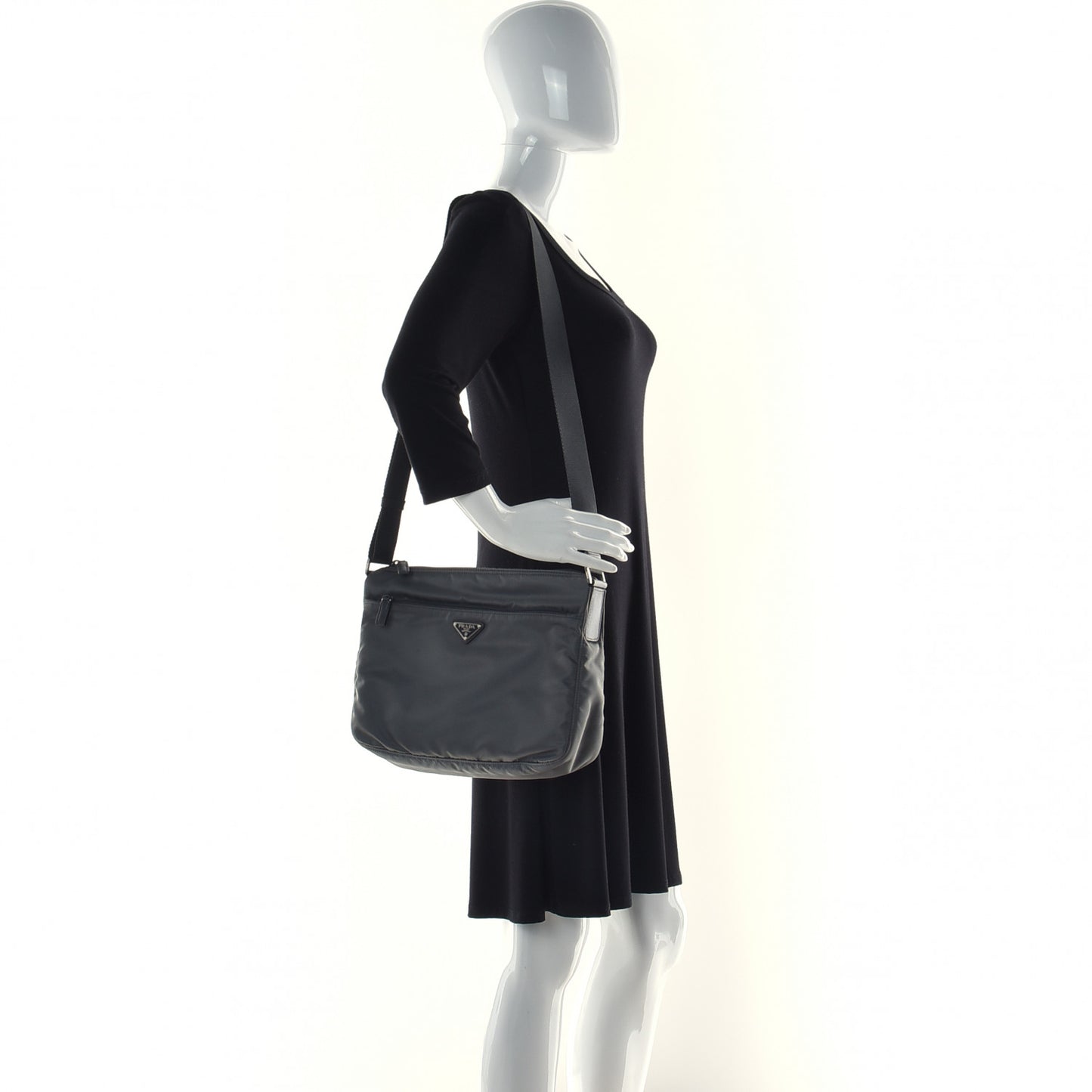 Nylon Vela Messenger Bag Ardesia