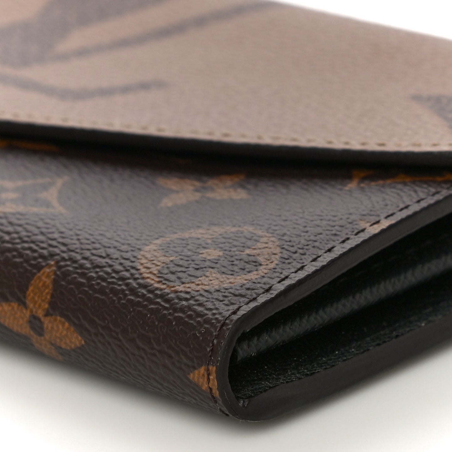 Reverse Monogram Giant Sarah Wallet