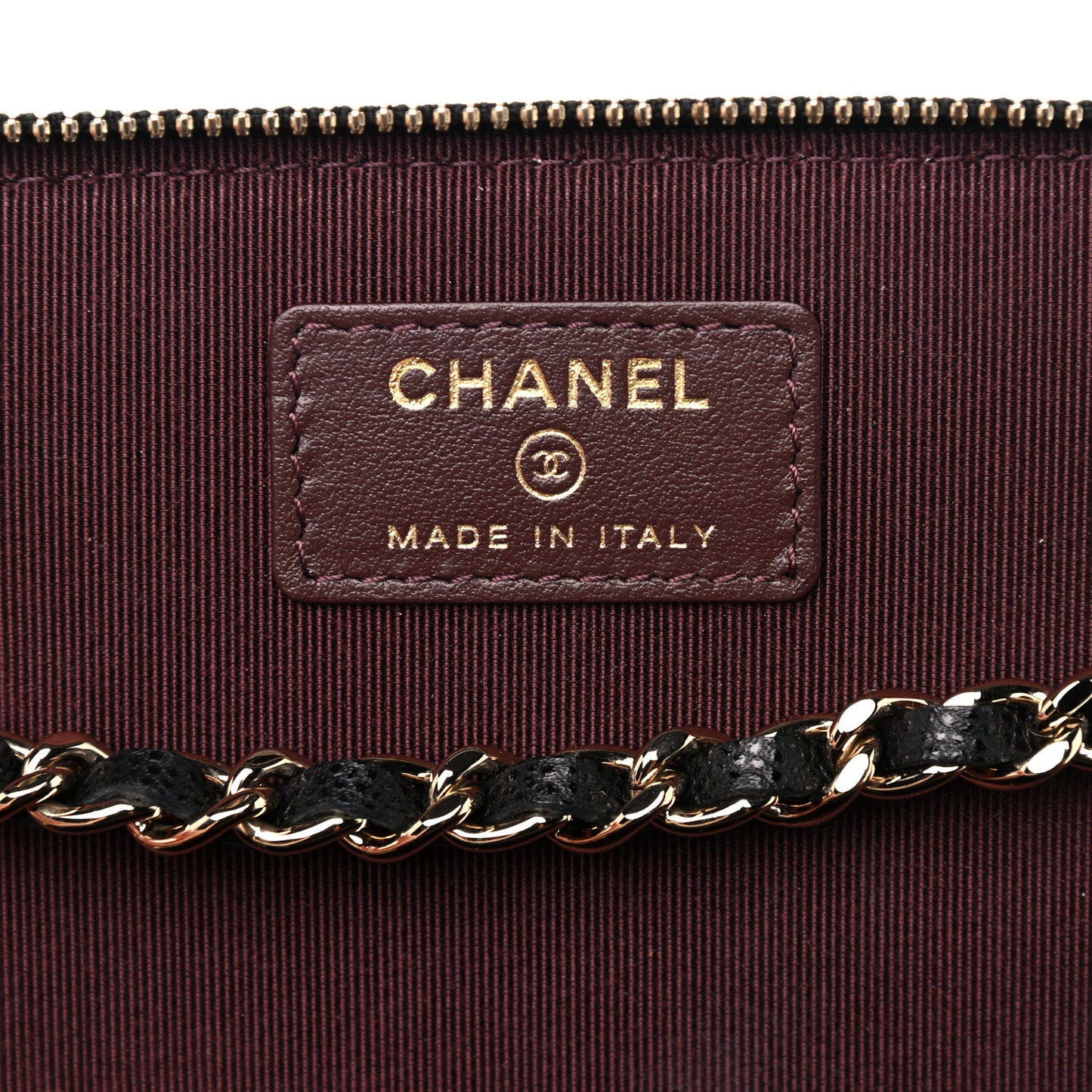 Caviar Quilted Small Vanity Case With Chain Black