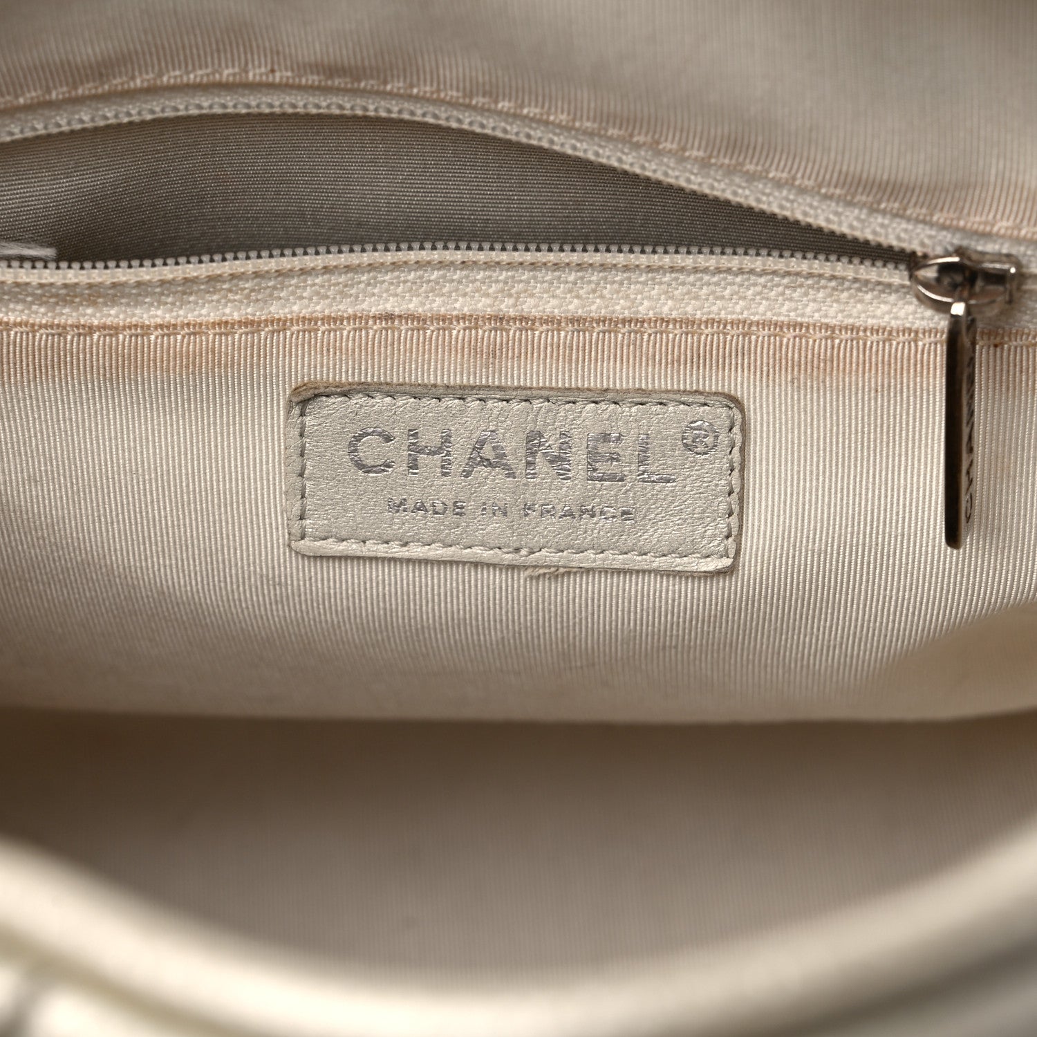 Chanel Metallic Caviar Quilted Bowler Pearl 6 of 17