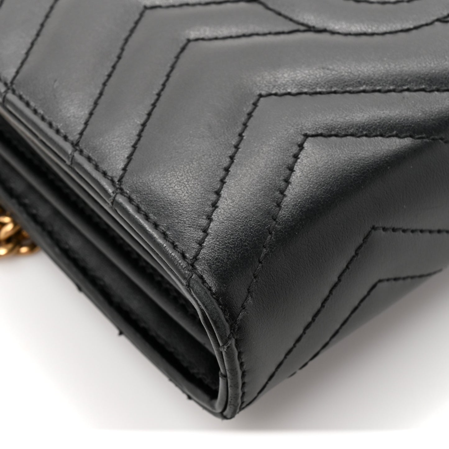 Calfskin Matelasse GG Marmont Chain Wallet Black