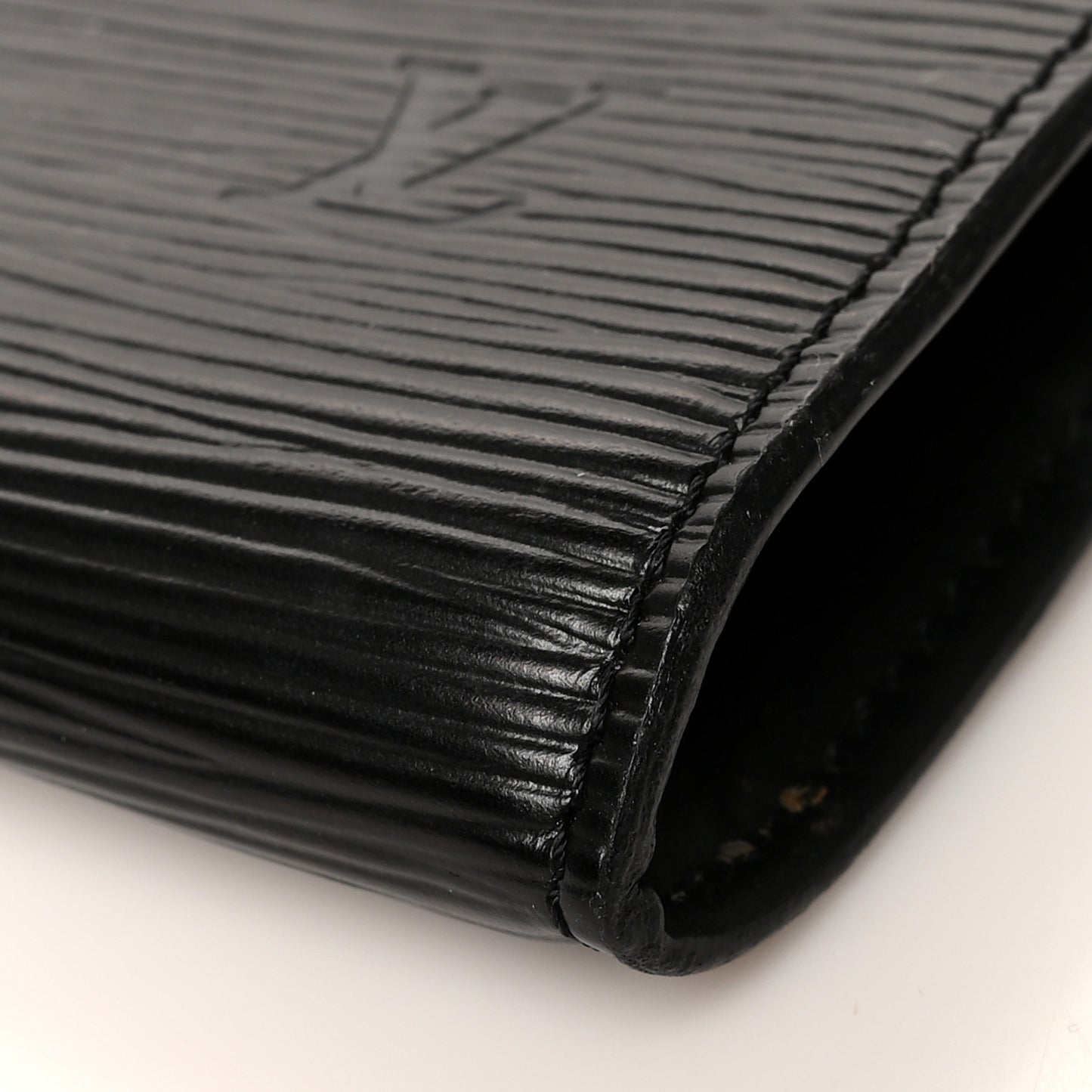 Epi Pochette Accessories 24 Black
