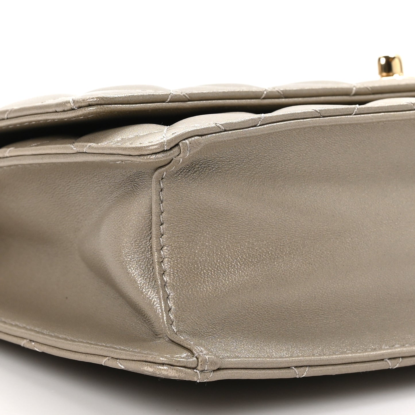 Lambskin Quilted Fantasy Pearl Flap Light Gold