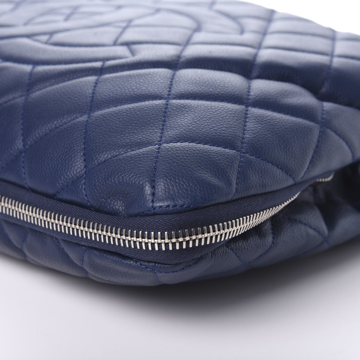 Caviar Quilted Expandable Zip Shoulder Bag Blue