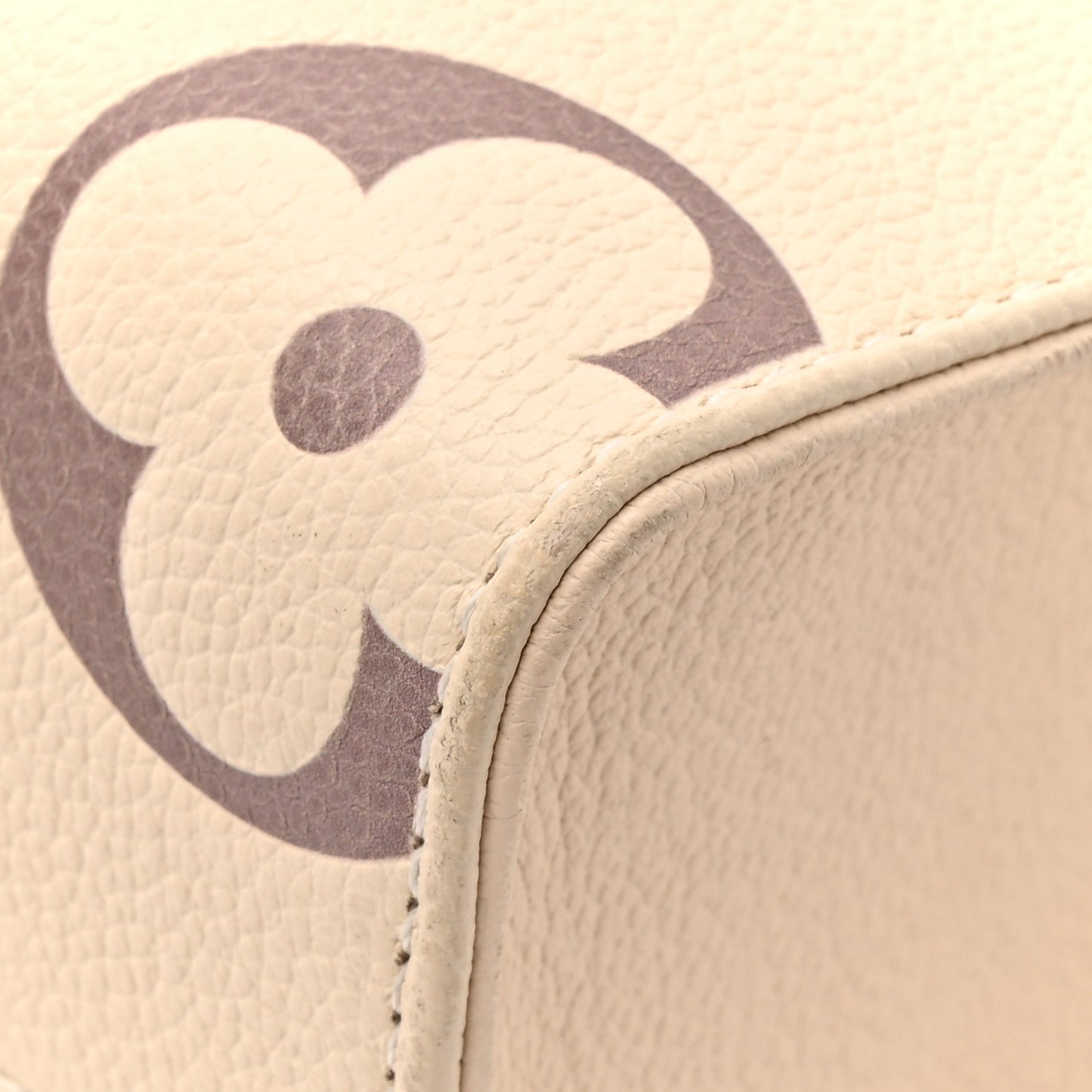 Empreinte Monogram Giant Onthego PM Creme Bois De Rose
