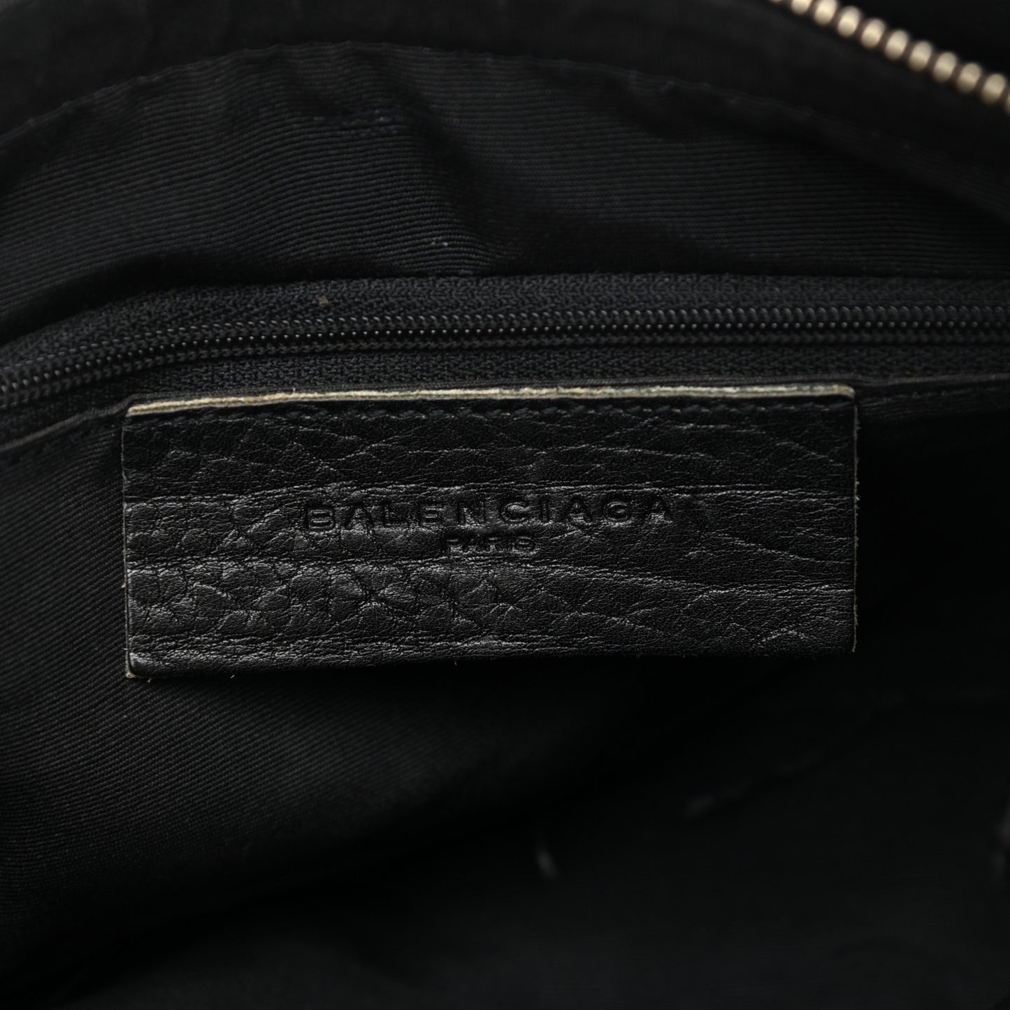 Pebbled Caribou Classic Hardware First Black