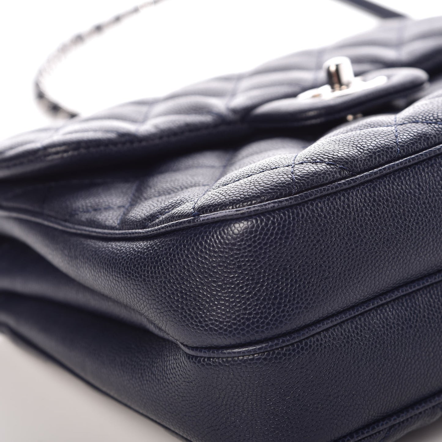Caviar Quilted Medium Urban Companion Flap Navy