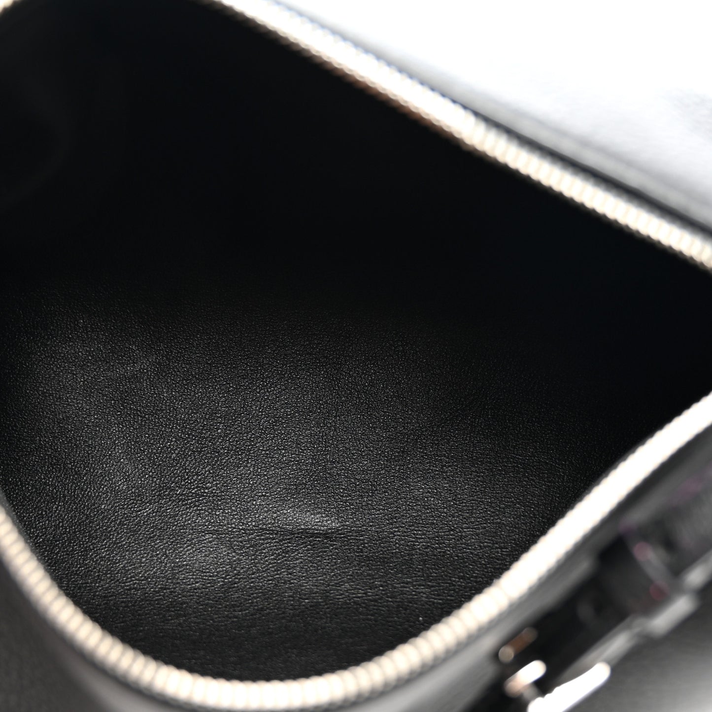 Grained Calfskin 90's Bag Black