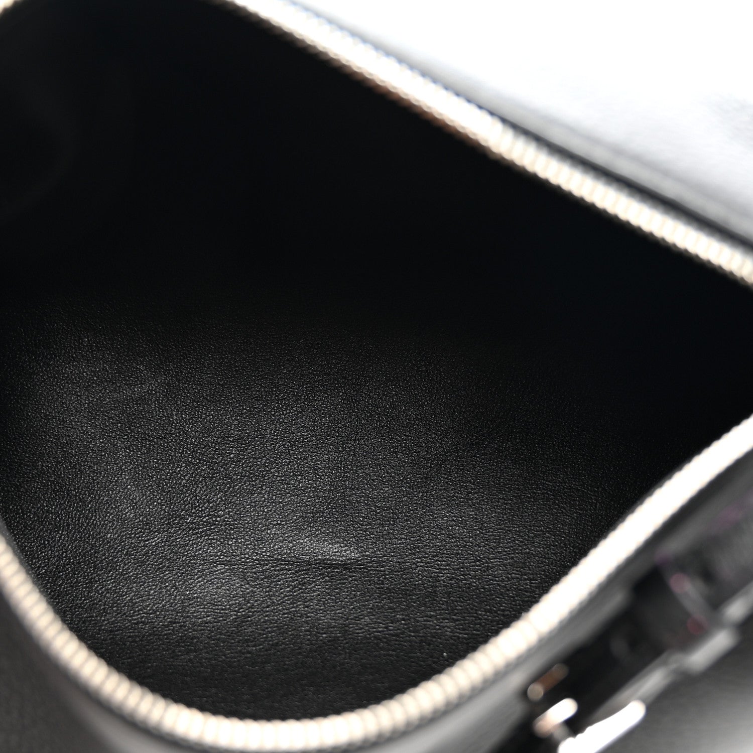 The Row Grained Calfskin 90's Bag Black 5 of 10