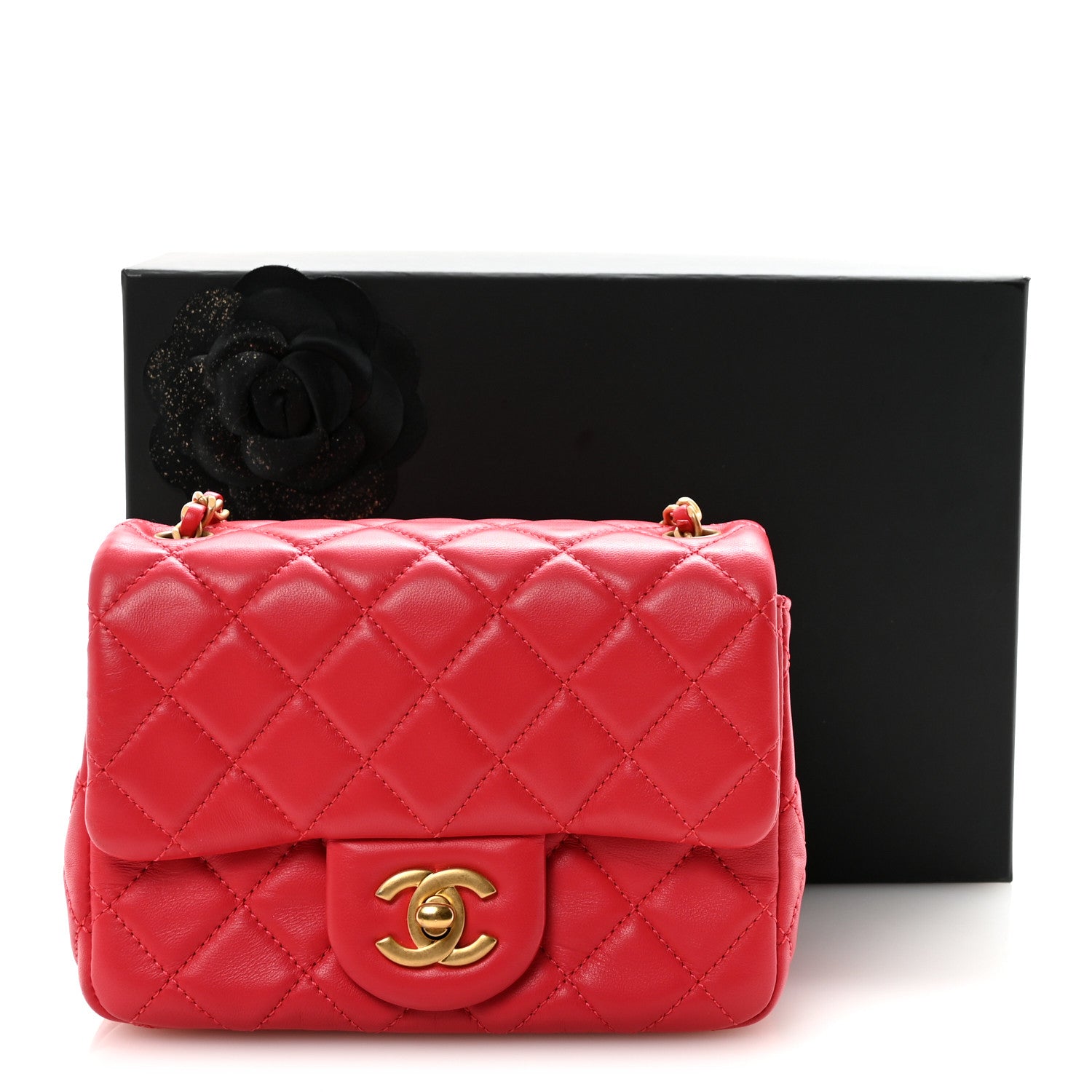 CHANELレディース Chanel Lambskin Quilted Mini Pearl Crush Flap Red 1865670