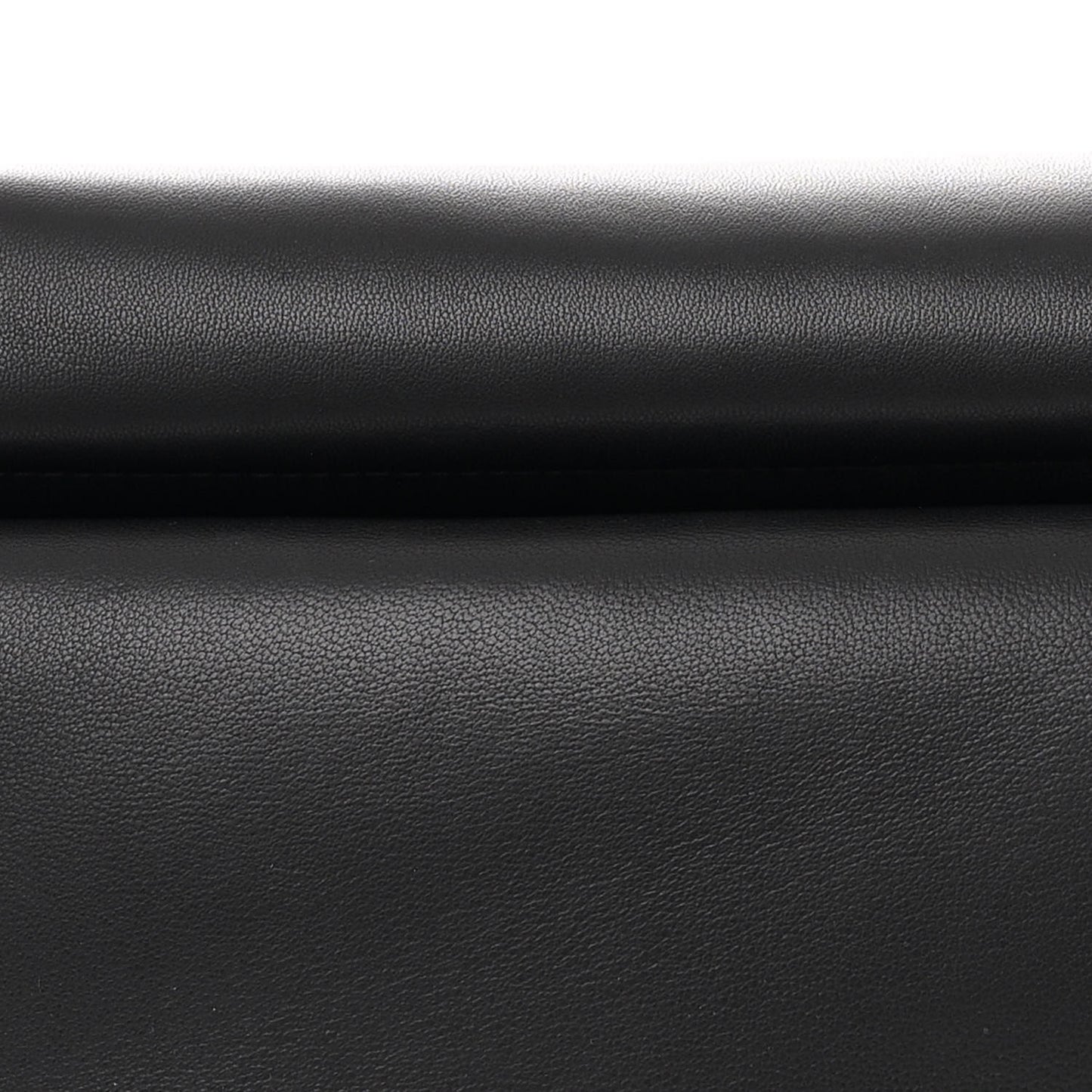 Smooth Calfskin La Pochette Rond Carre Black