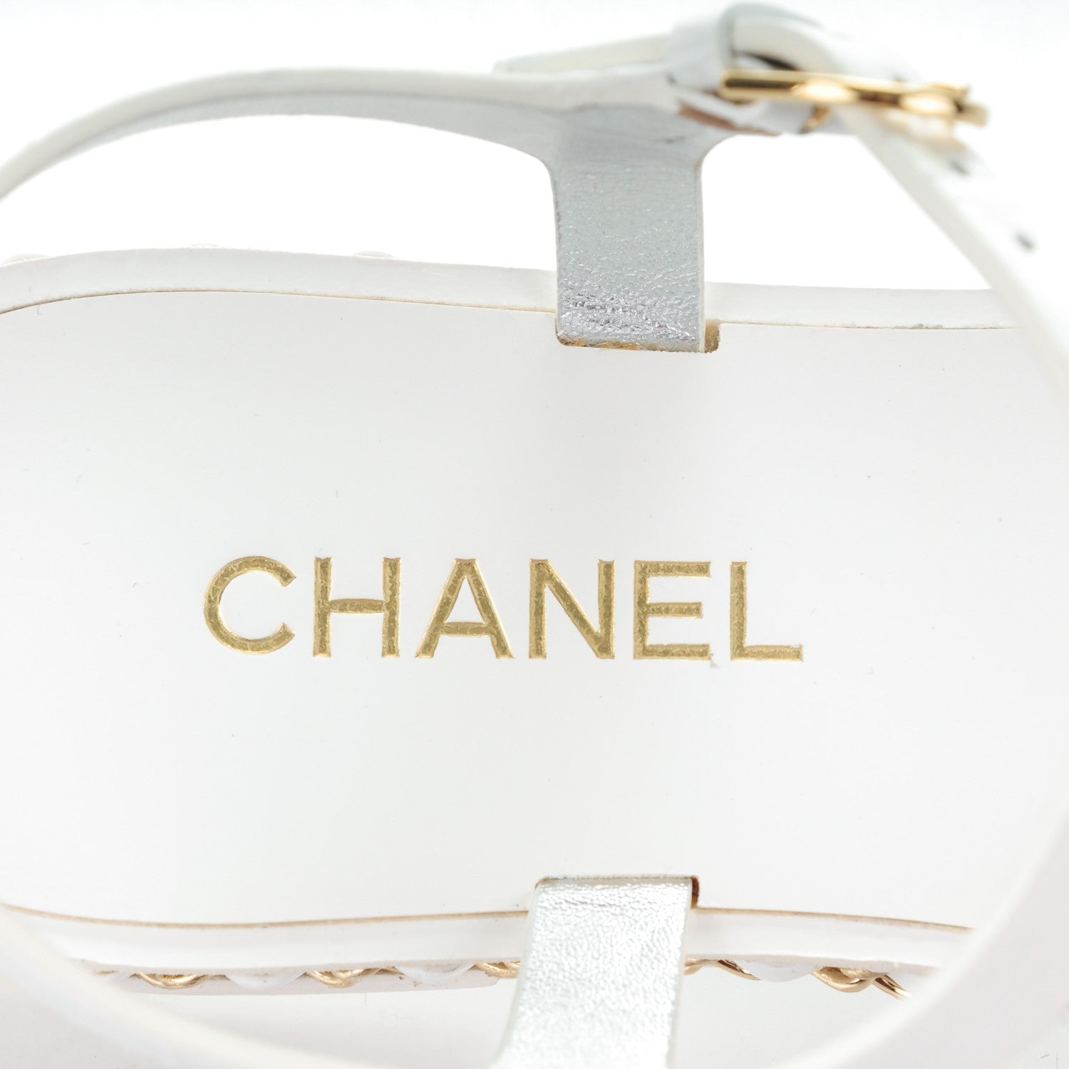 Chanel Cumpled Patent Calfskin. Chain Flat Sandals 38 White 8 of 8