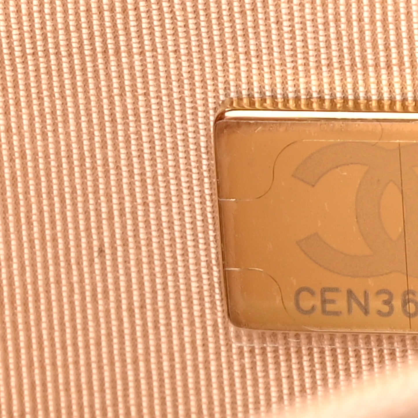 Caviar Quilted Wallet On Chain WOC Beige