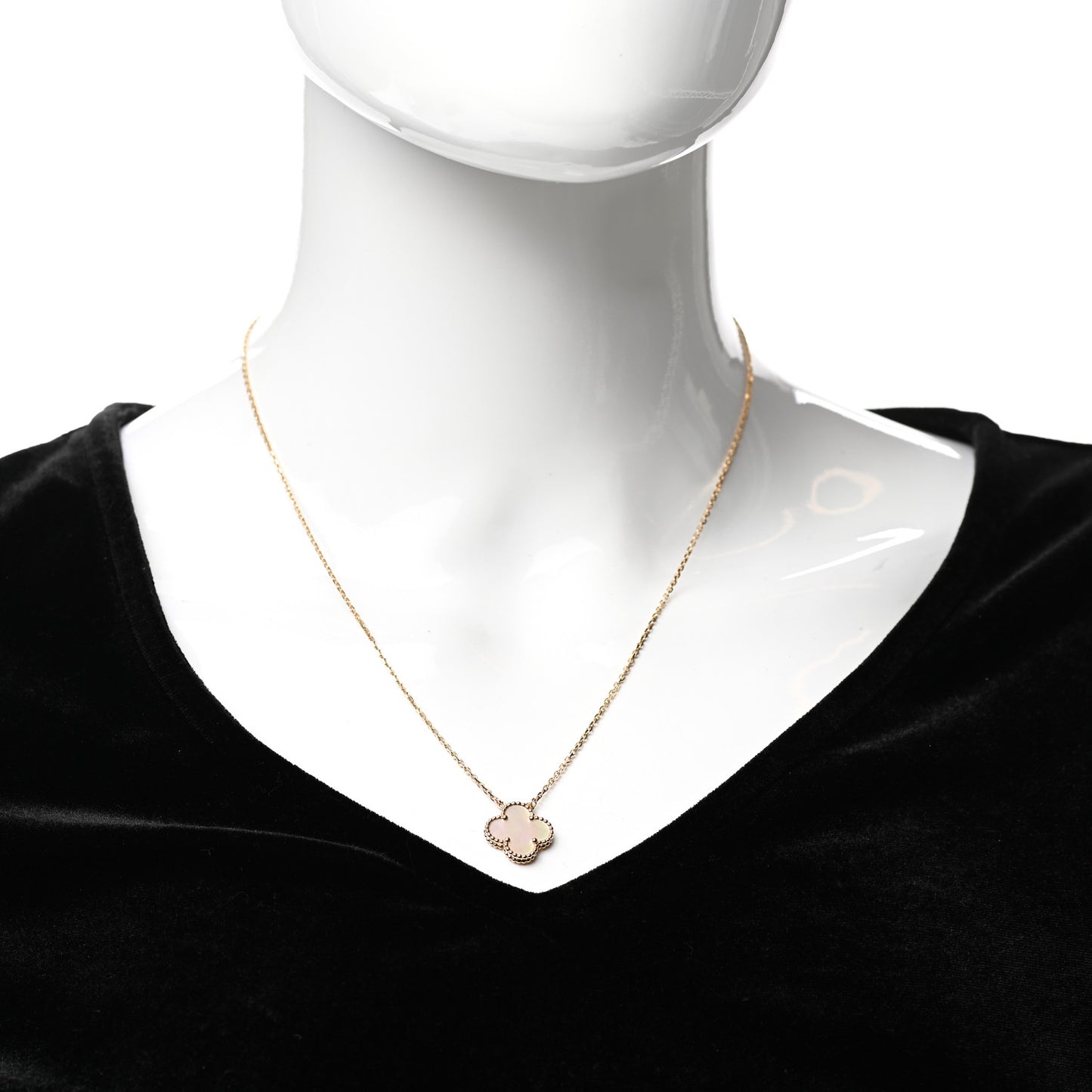 18K Yellow Gold Mother of Pearl Vintage Alhambra Pendant Necklace
