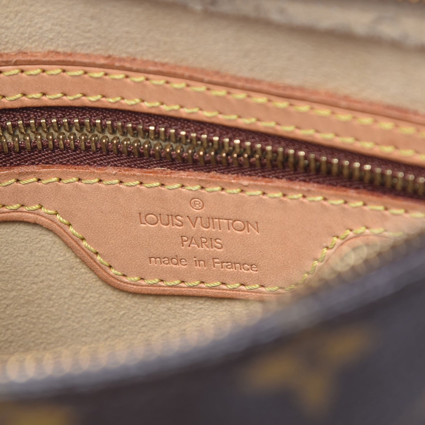 Monogram Looping MM
