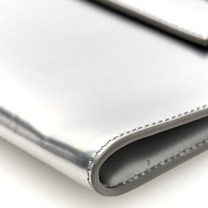 Saint Laurent Metallic Calfskin Manhattan Chain Clutch Metal Argento 9 of 9