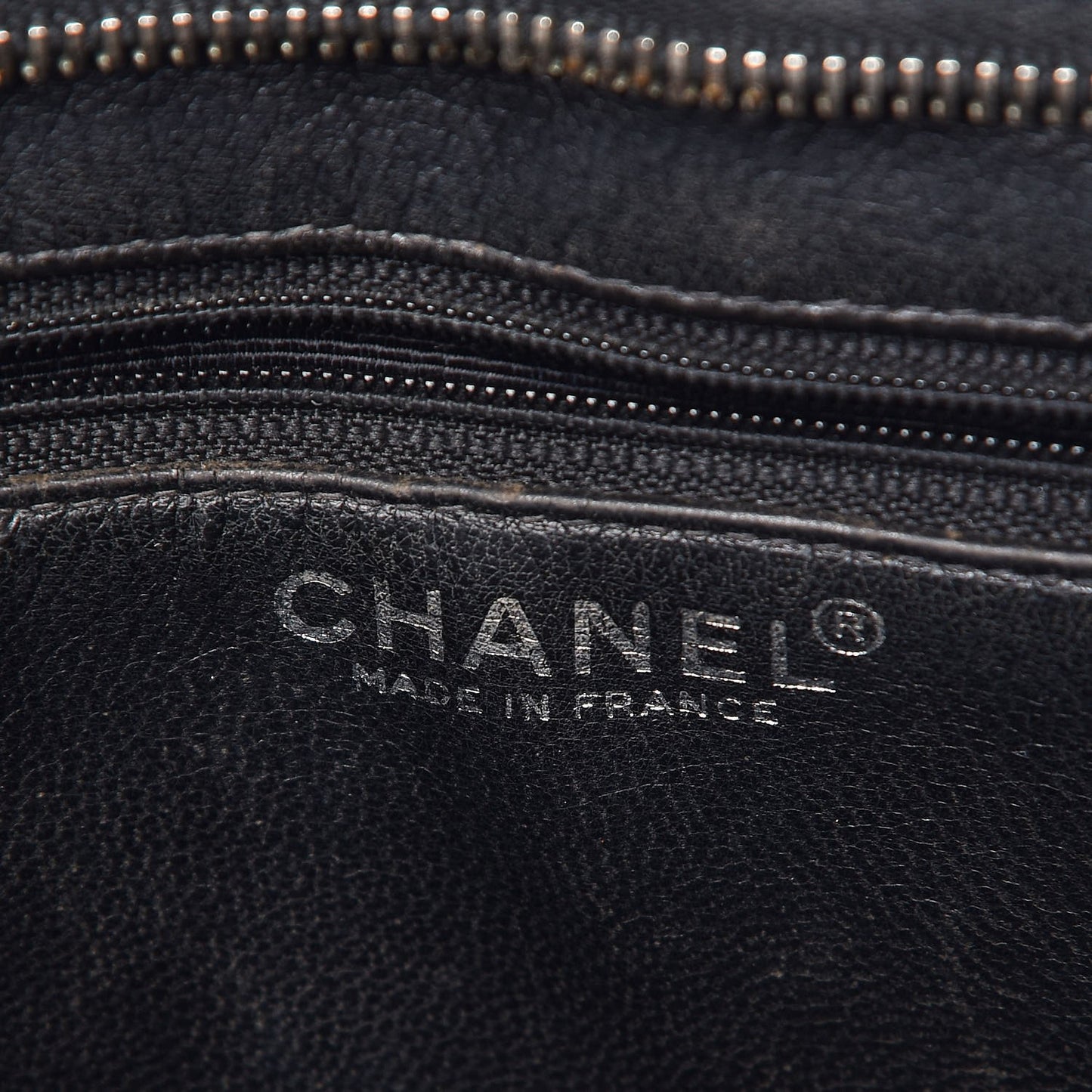 Caviar Quilted Medallion Tote Black