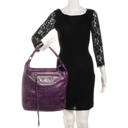 Balenciaga Agneau Day Hobo Raisin 2 of 10