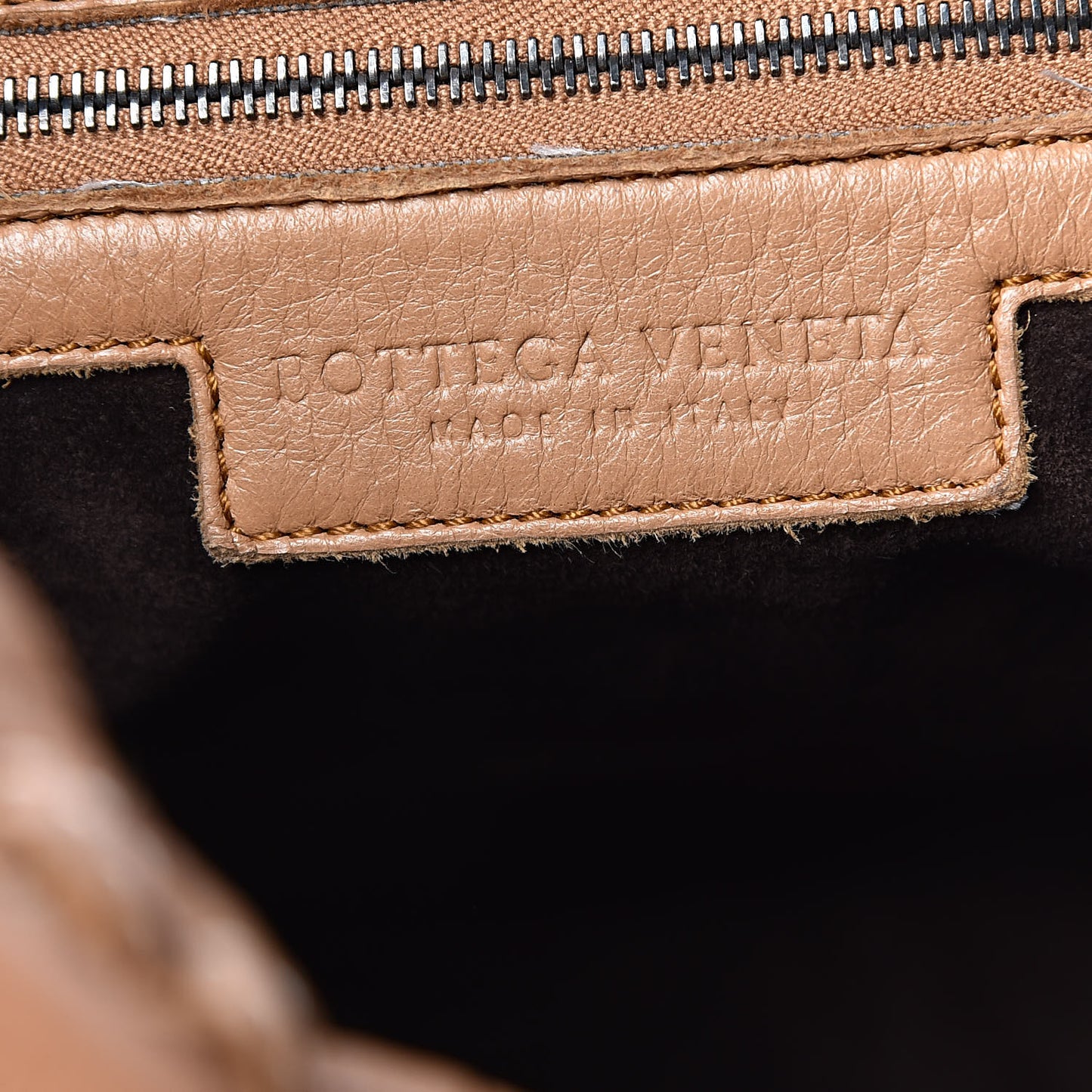 Nappa Stitched Intrecciato Medium Veneta Hobo