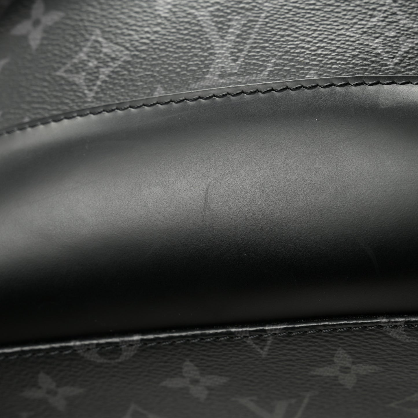 Monogram Eclipse Voyager PM Messenger