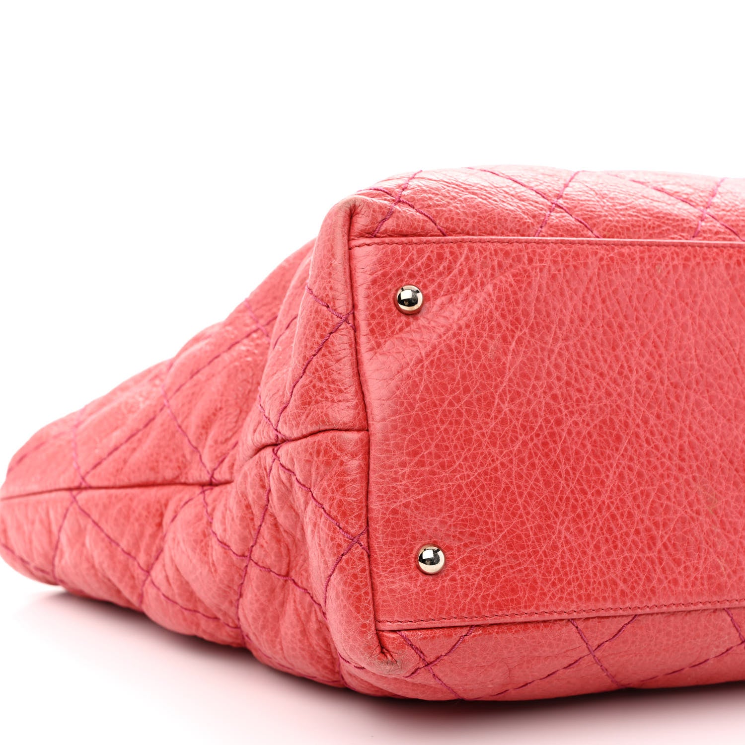 Chanel Glazed Calfskin Large On The Road Tote Red 9 of 14