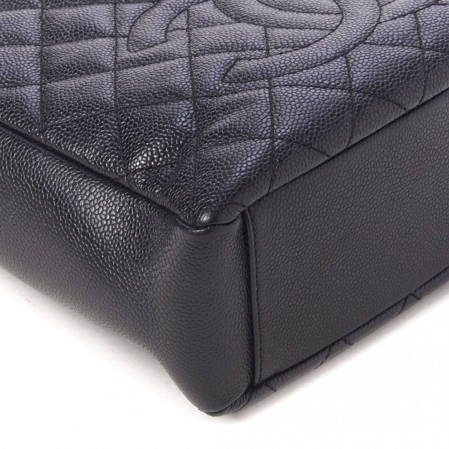 Caviar Quilted Petit Shopping Tote PST Black