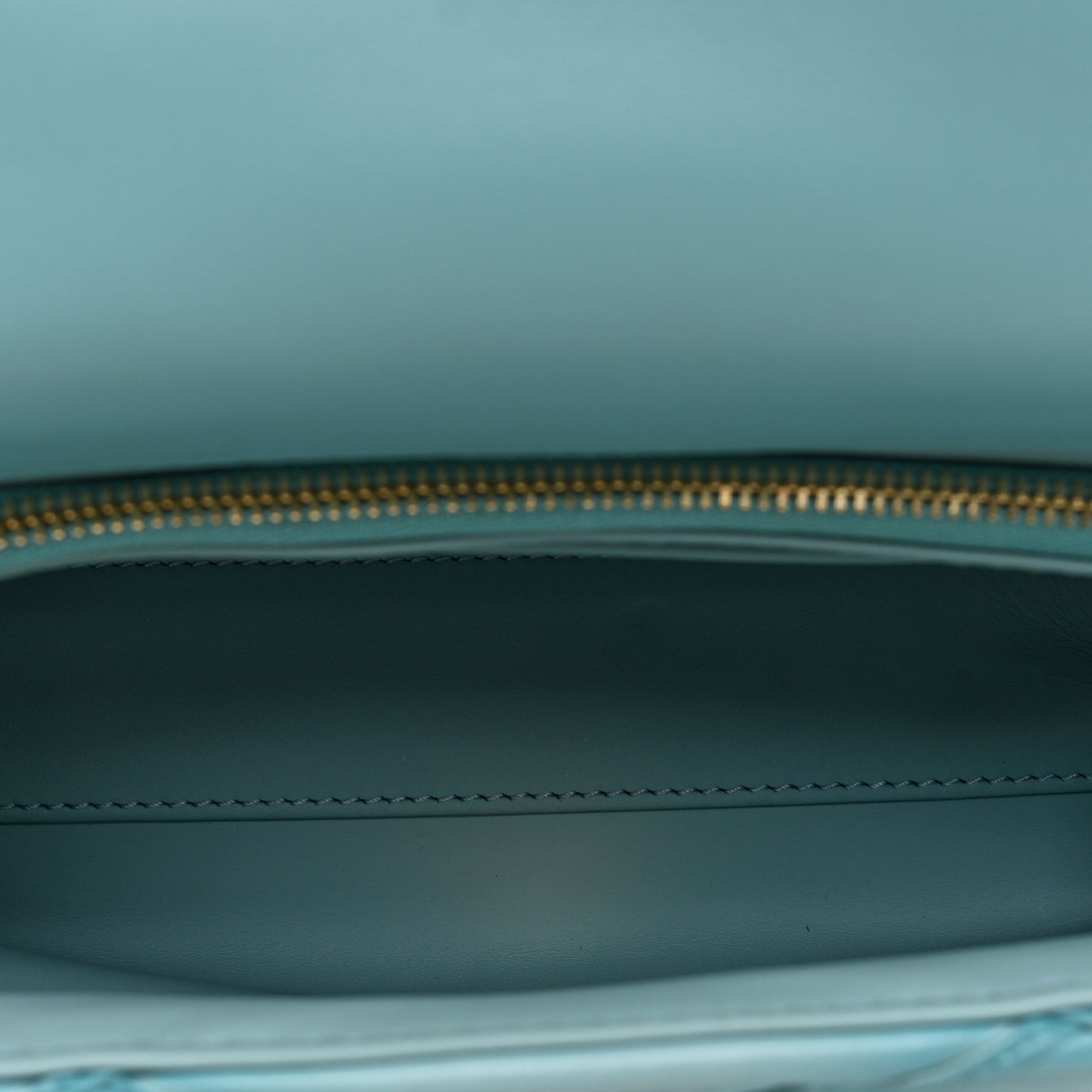 Lambskin Malletage Top Handle GO-14 MM Lagoon