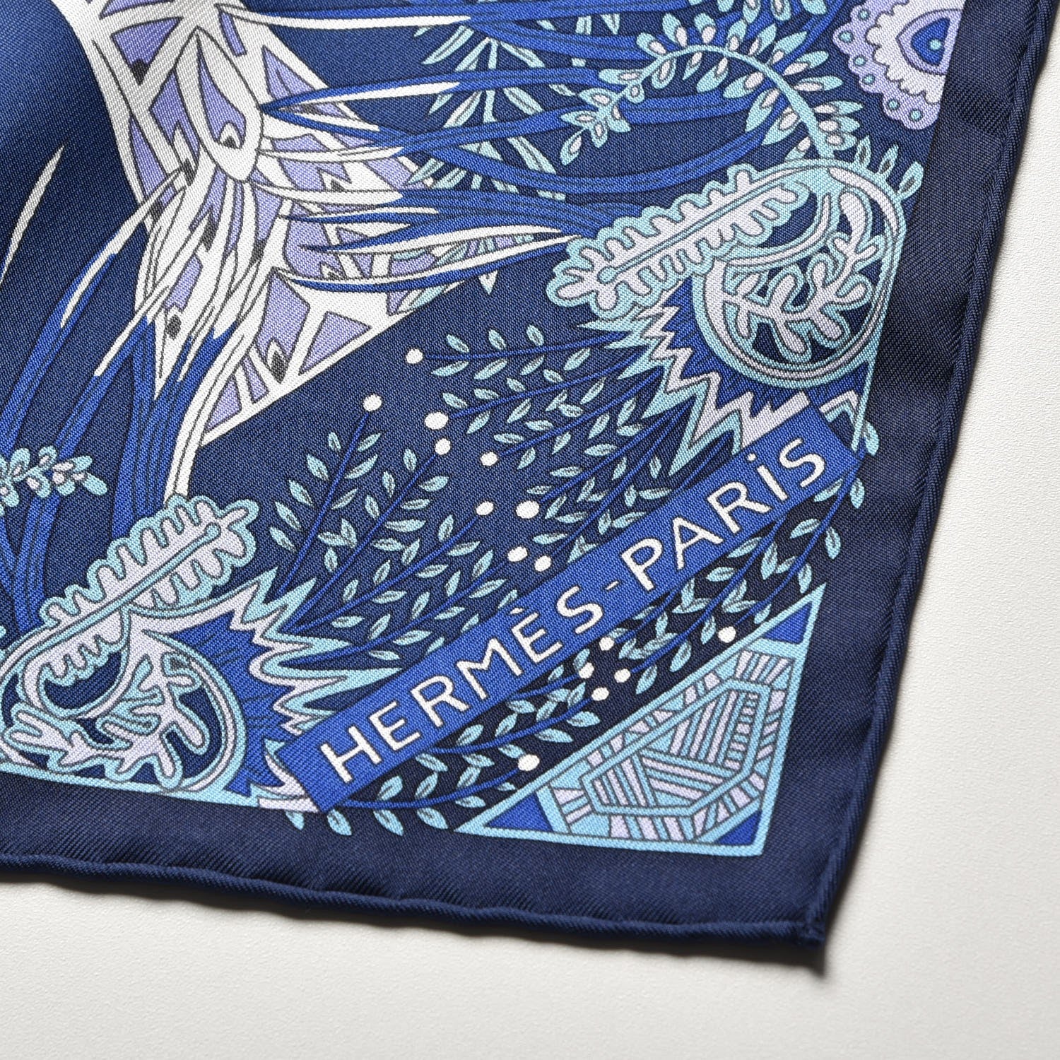 Hermes Silk Maitres de la Foret Scarf 90 Marine Lavande Turquoise 3 of 5