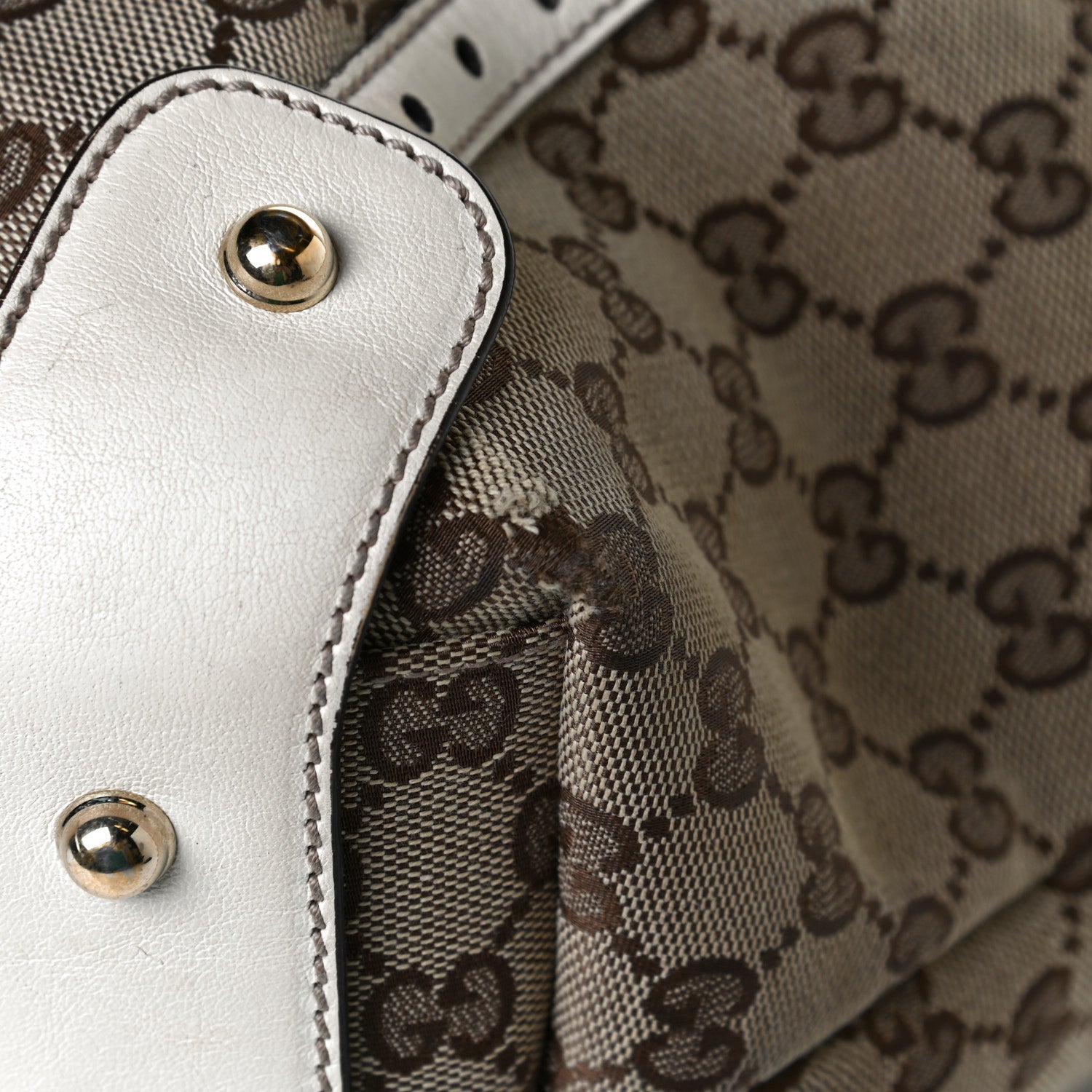 Gucci Monogram Medium Pelham Shoulder Bag Off White 24 of 29