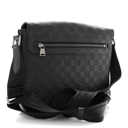 Louis Vuitton Damier Infini District Messenger Onyx 2 of 8