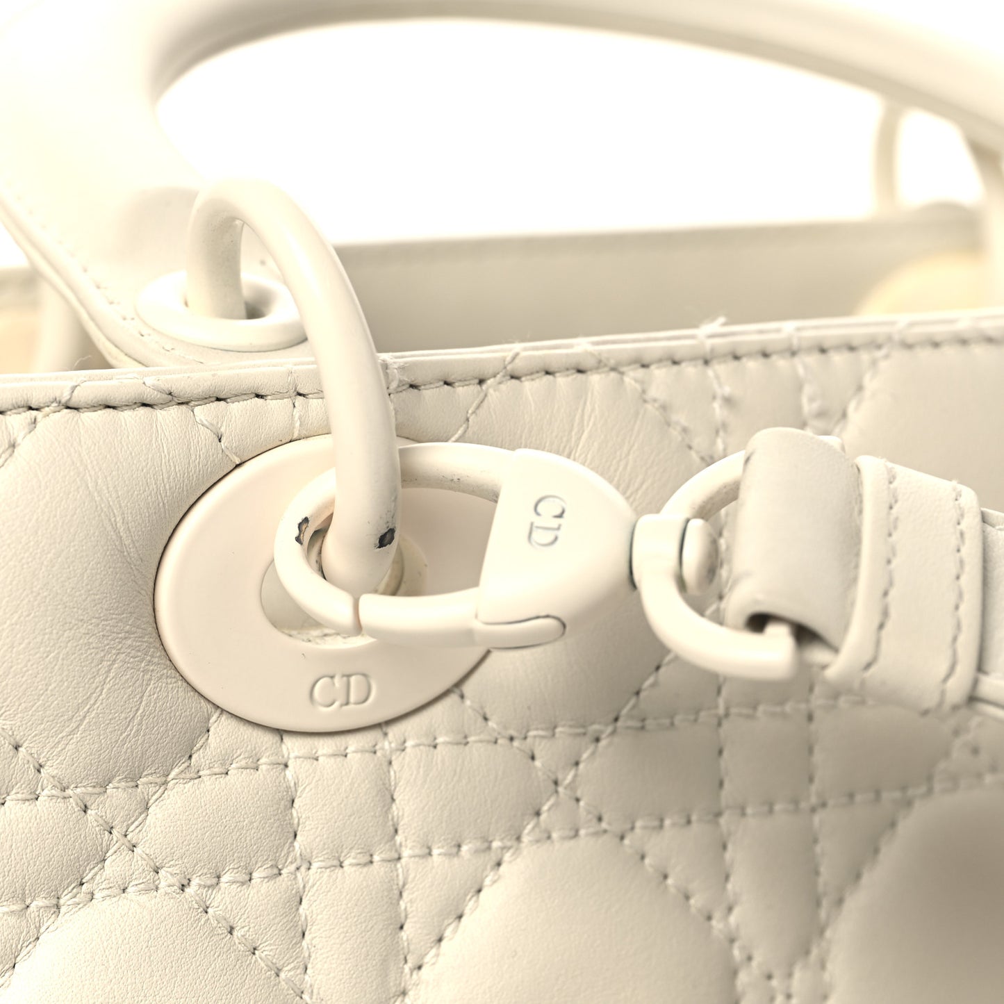 Ultra Matte Calfskin Cannage Medium Lady Dior Latte