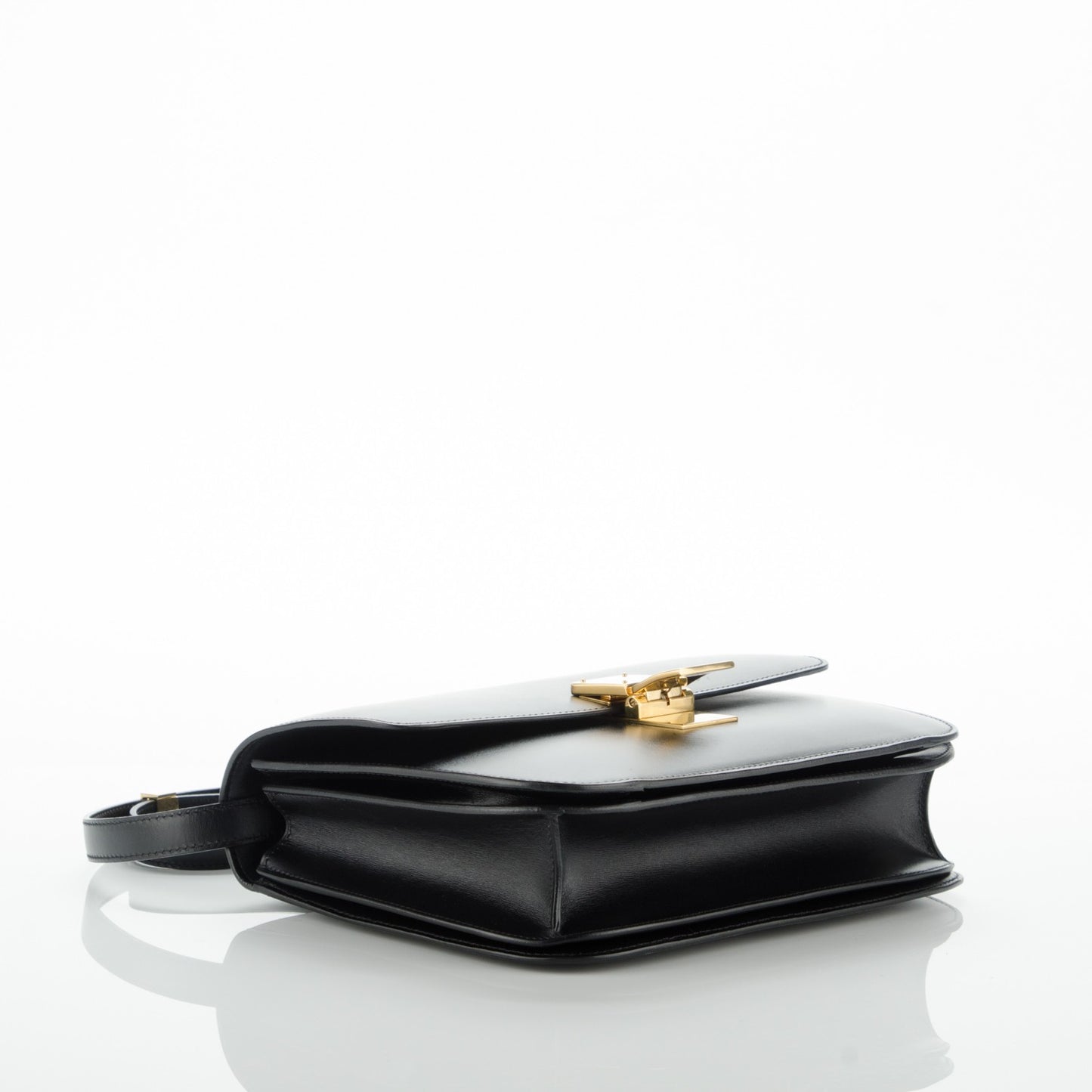 Box Calfskin Medium Classic Box Flap Bag Black