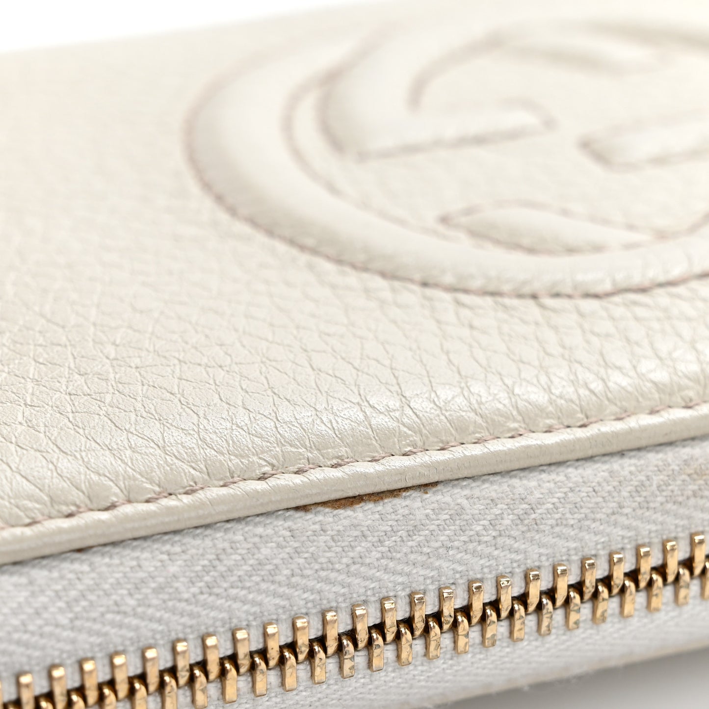 Pebbled Calfskin Soho Zip Around Wallet Off White