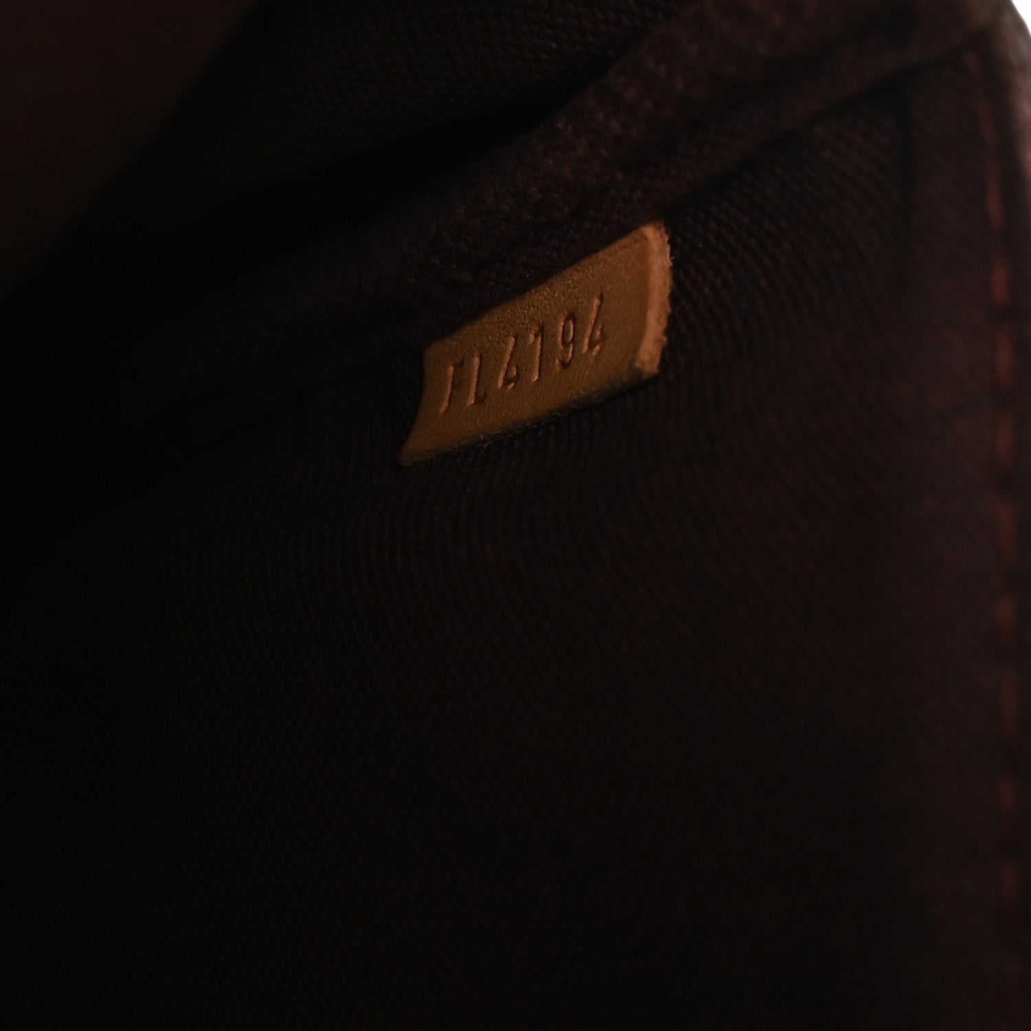 Louis Vuitton Monogram Favorite MM 7 of 10
