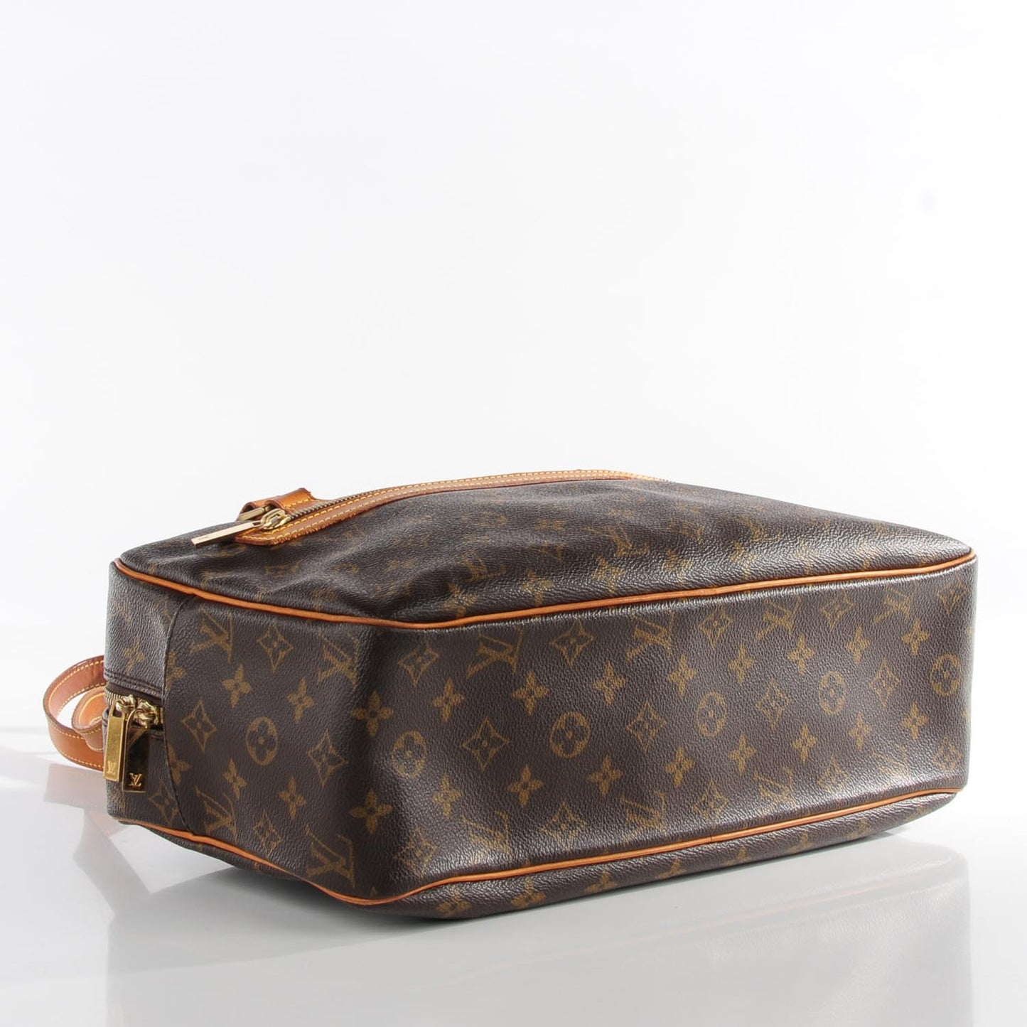 Monogram Cite GM