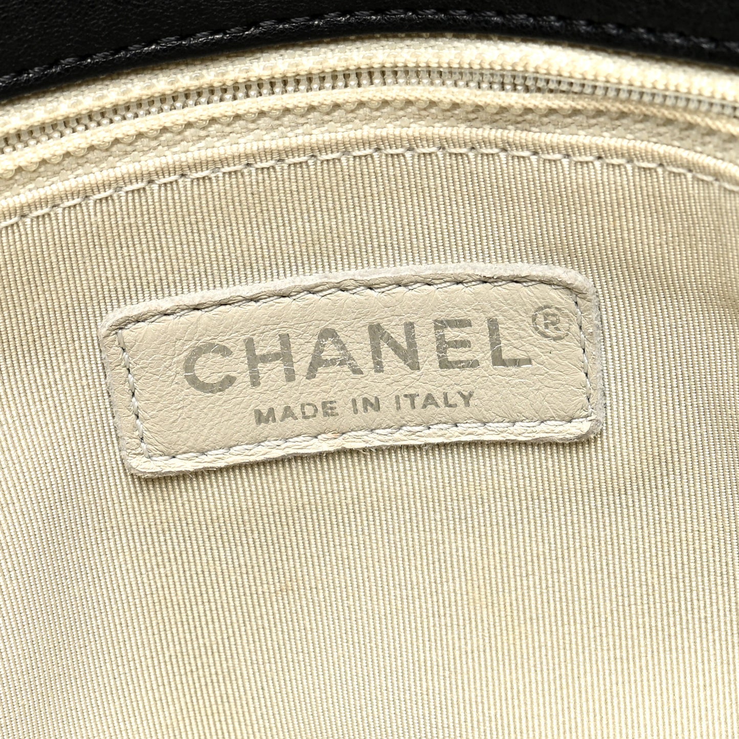 Washed Lambskin Quilted Maxi Chain Around Flap Black