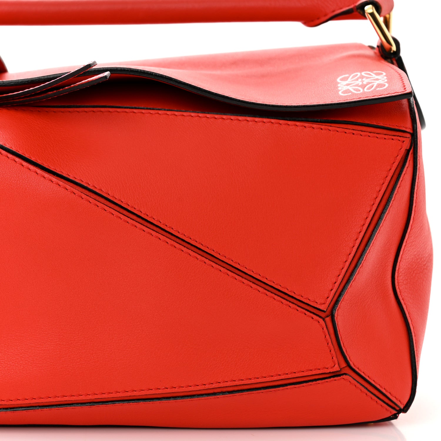 Loewe Calfskin Medium Puzzle Bag Scarlet 8 of 15