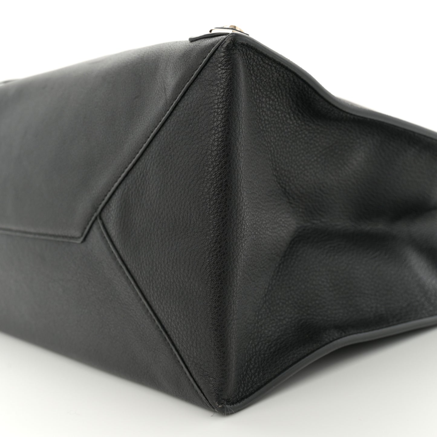 Grained Calfskin Silver Metallic Edge Hardware Papier A4 Tote Black